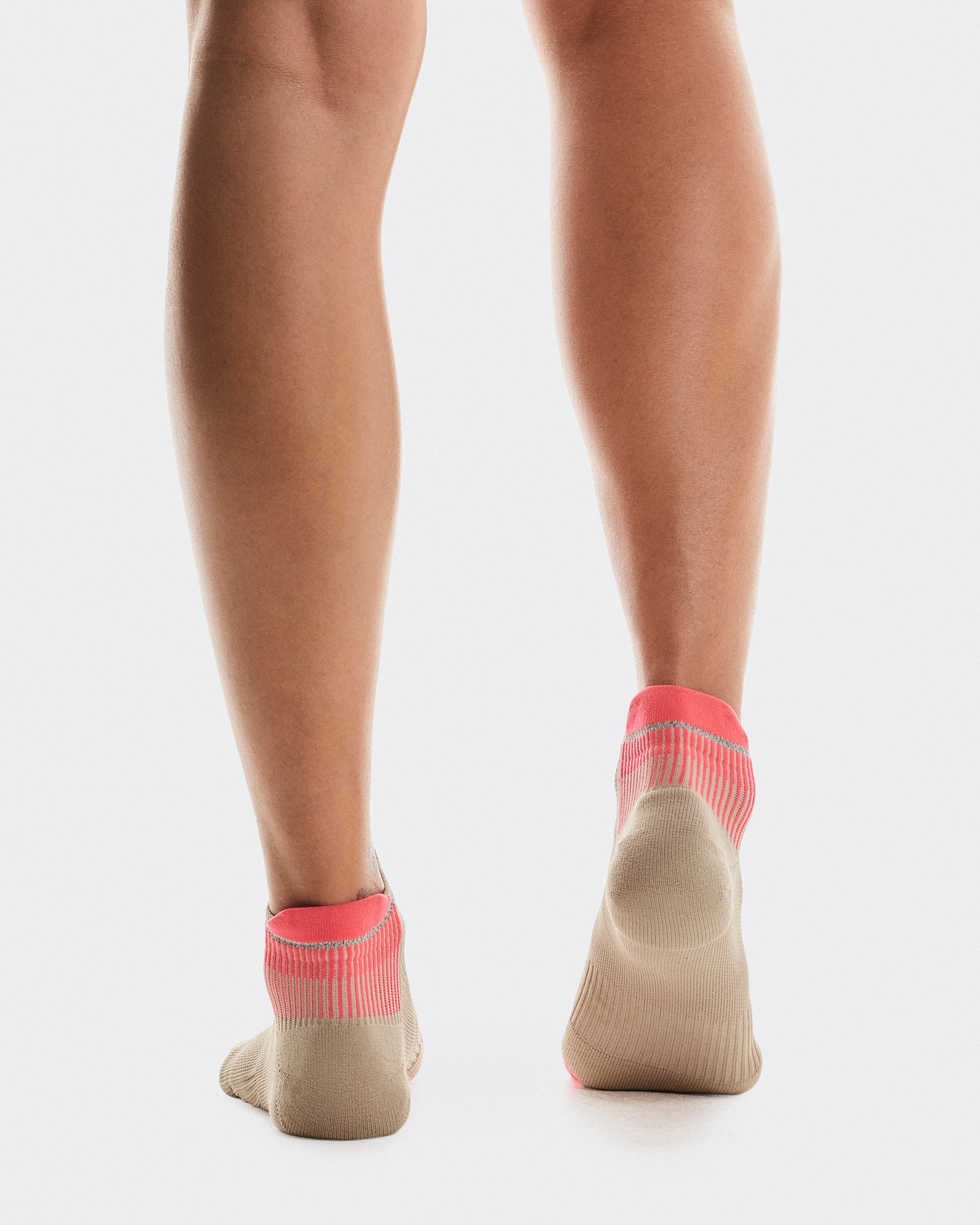 On Performance Run Sock Low Desert | Pink