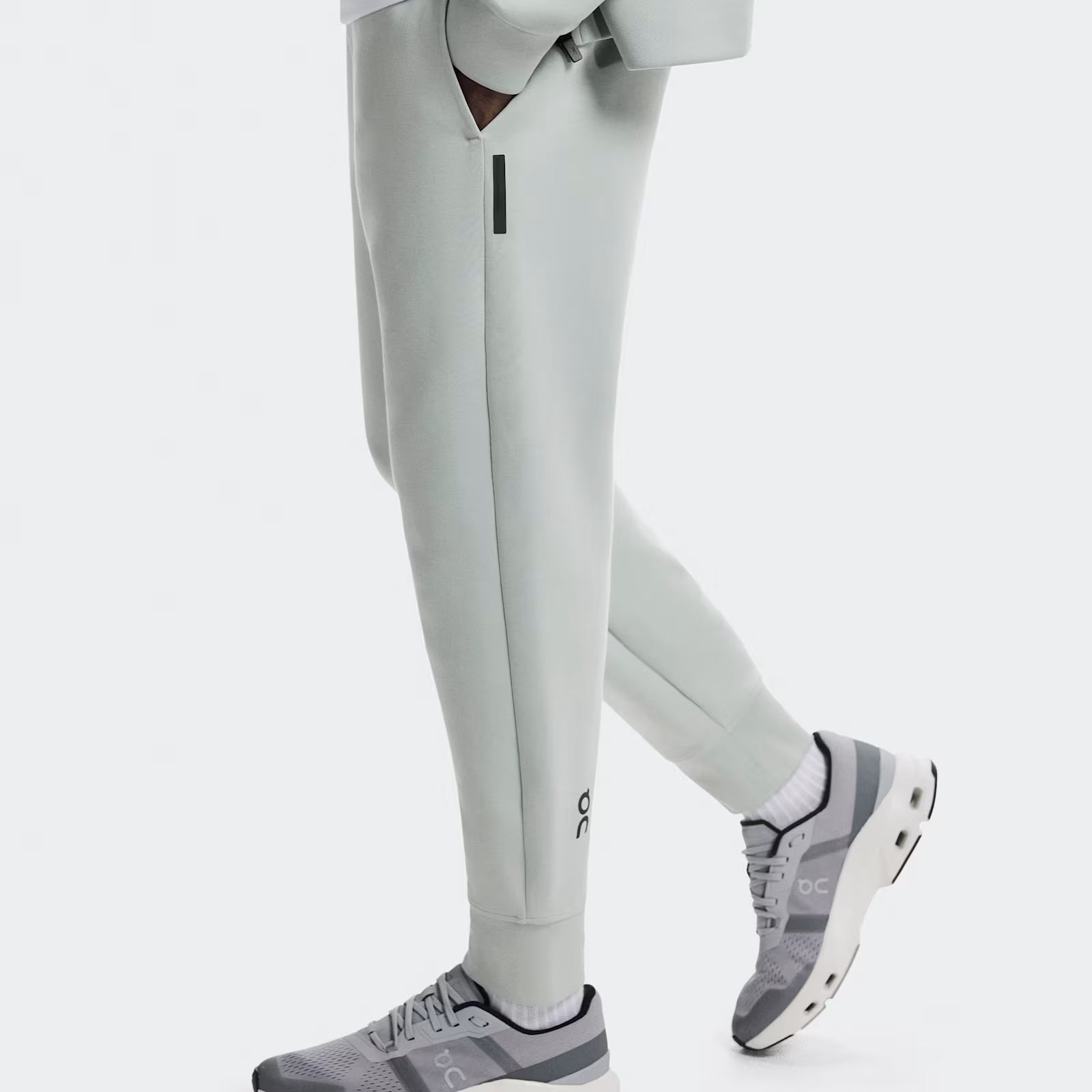 On Focus Tech Sweatpants Mineral