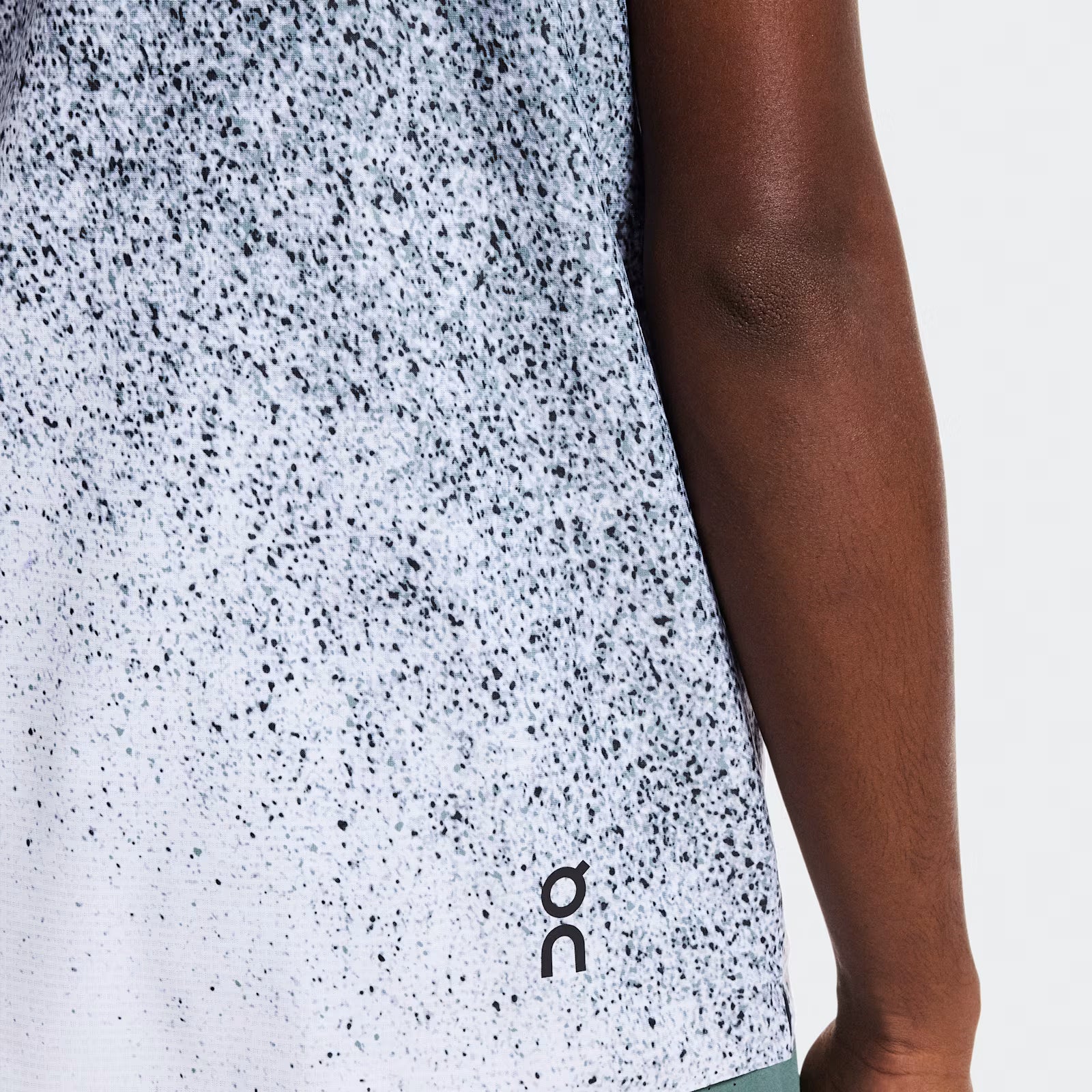 On Court Tank Fade Thistle | White