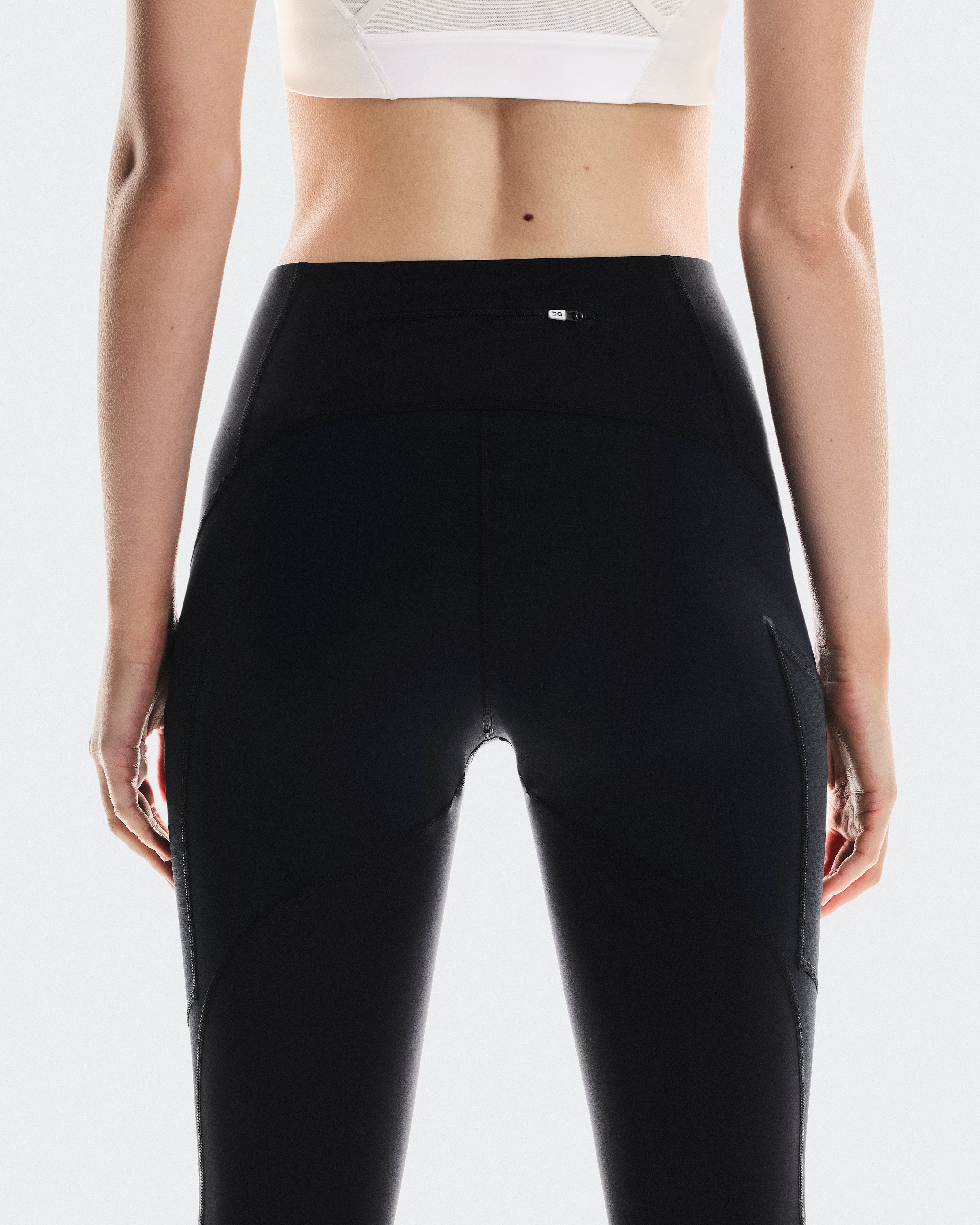 On Trek Tight Black (Women'S)