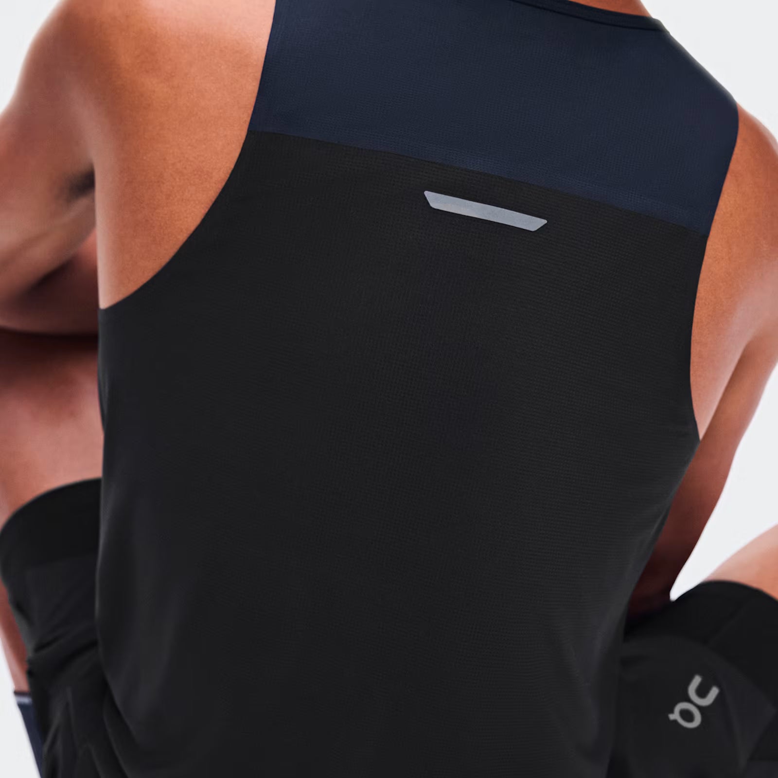 On Performance Tank Navy | Black