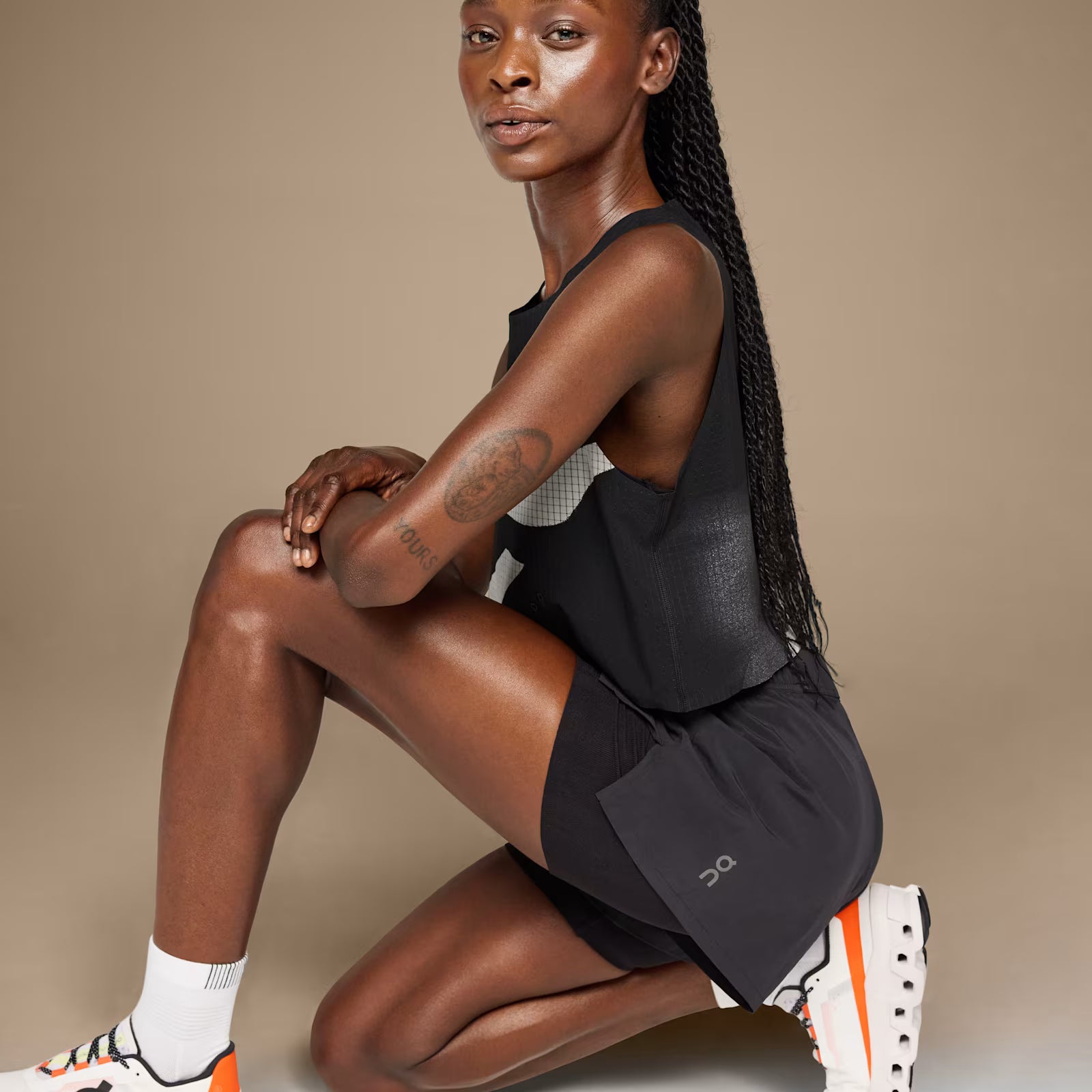 On Pace Short Black (Women'S)