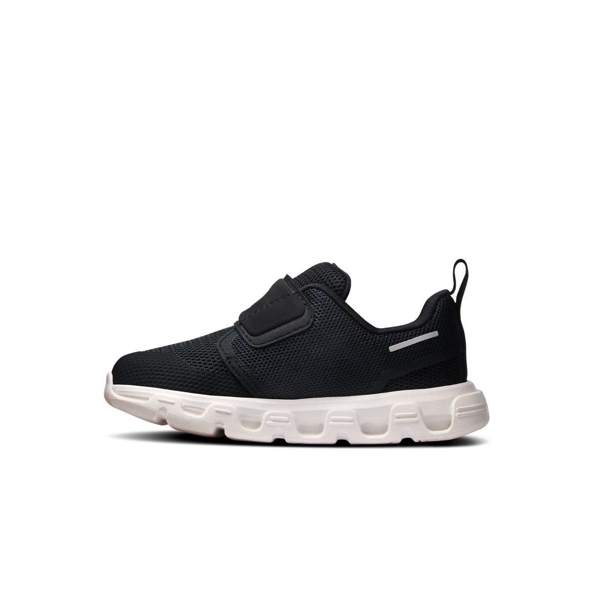 On Cloud Dash Black White