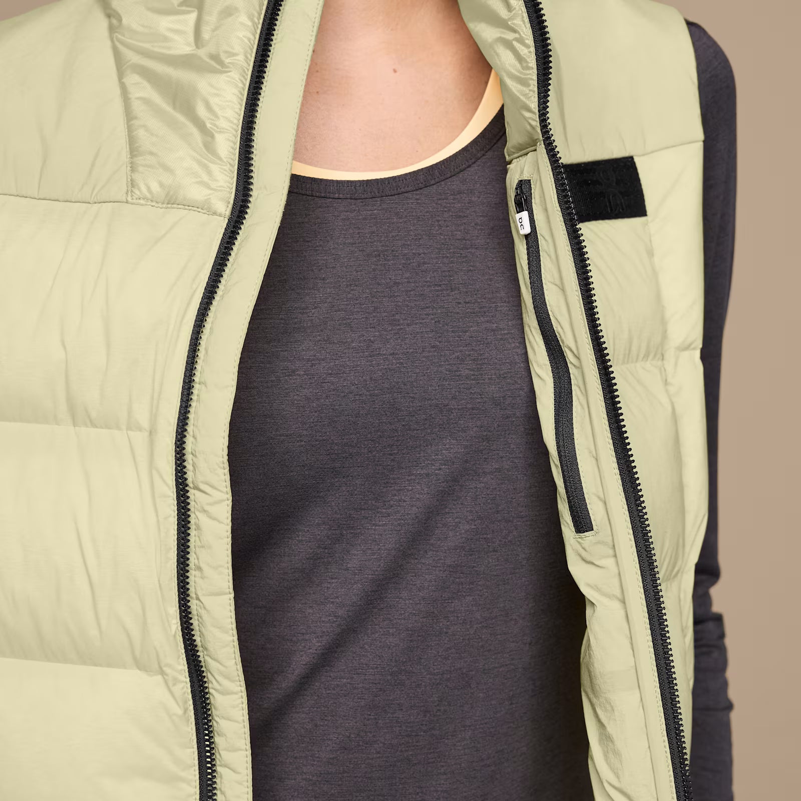 On Challenger Vest Endive (Women'S)