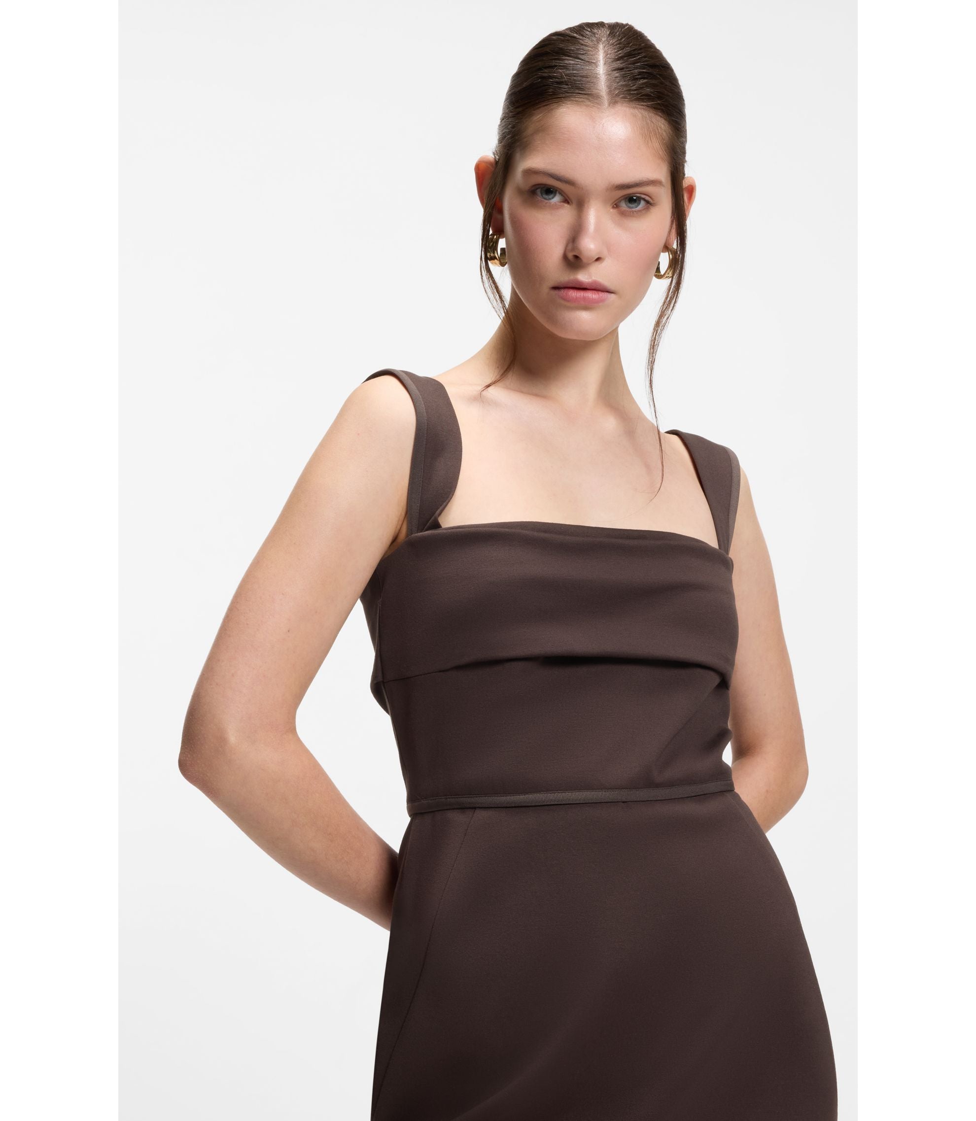 #color_dark-brown