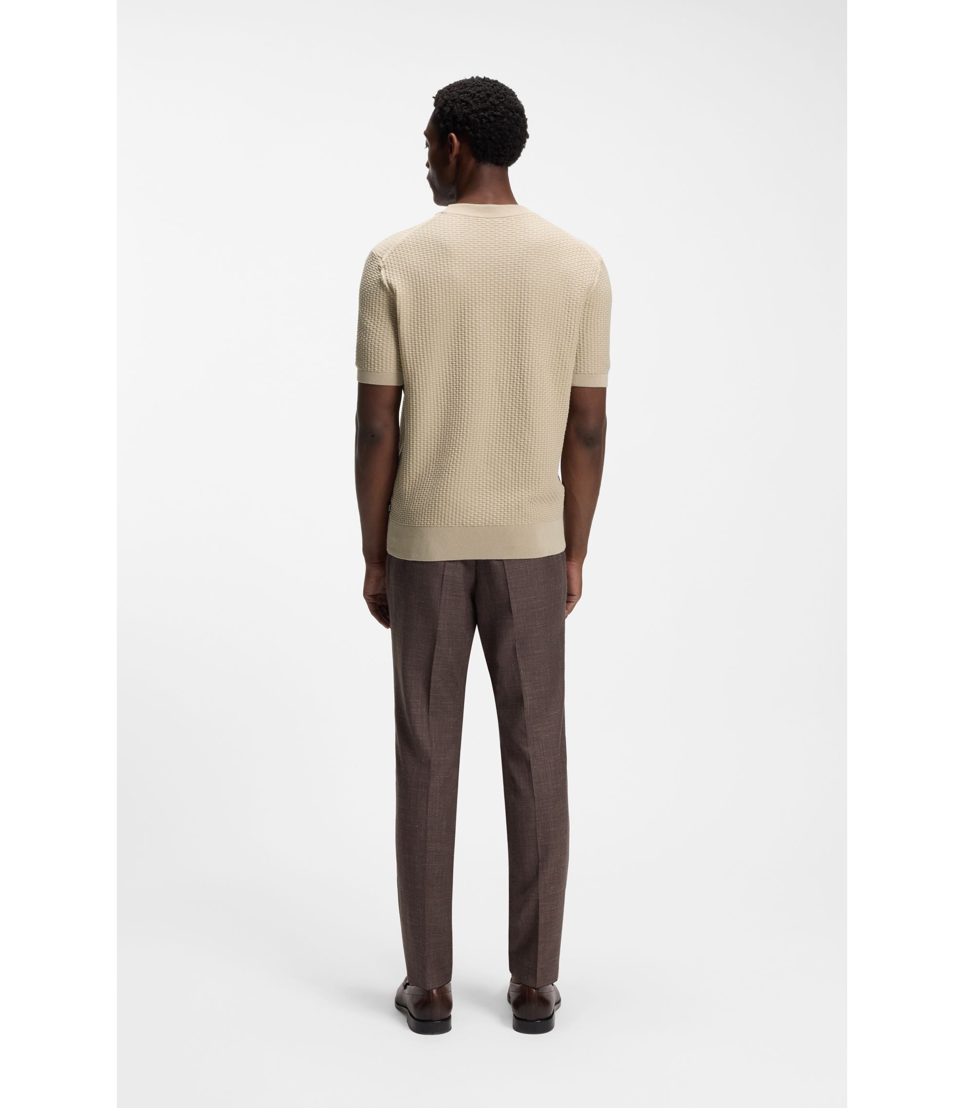#color_light-beige