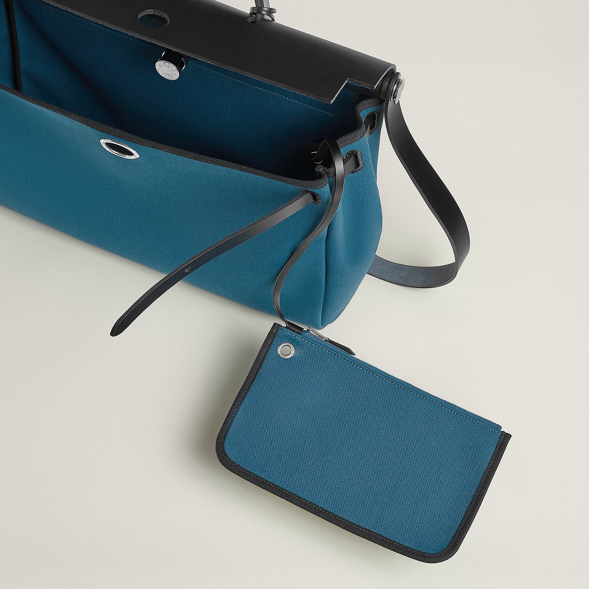 Hermes Herbag Messenger 39 Bag Bleu Thalassa