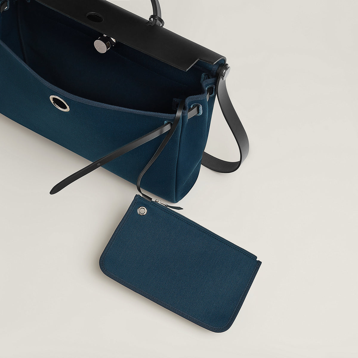 Hermes Herbag Messenger 39 Bag Bleu Ocan