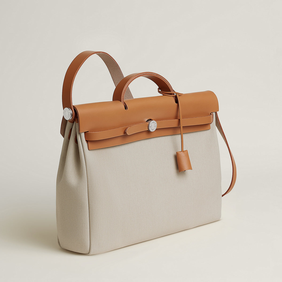 Hermes Herbag Messenger 39 Bag Bton