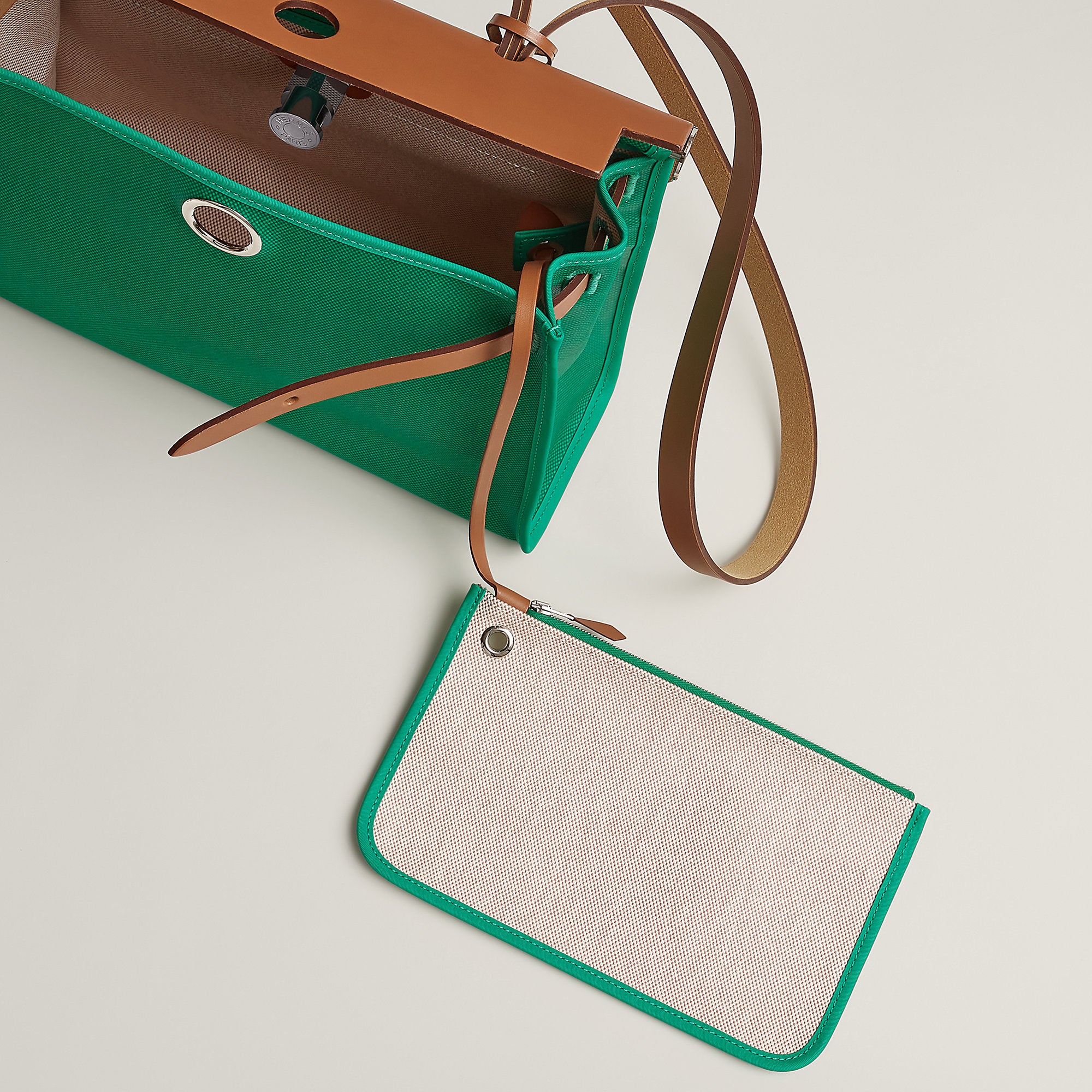 Hermes Herbag Zip 31 Bag Menthe
