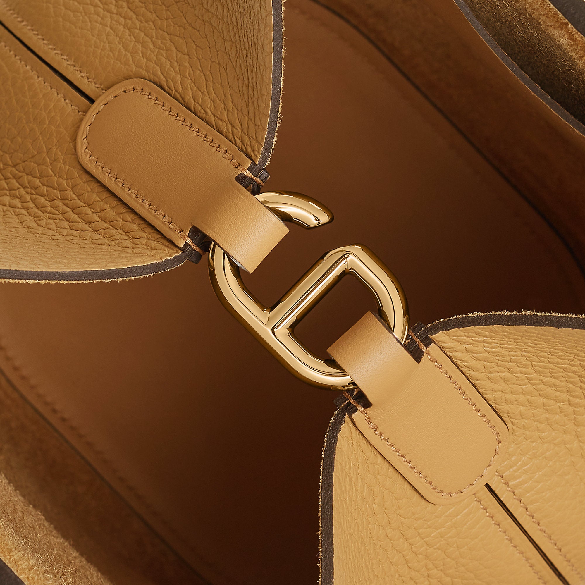 Hermes In The Loop 18 Bag Biscuit