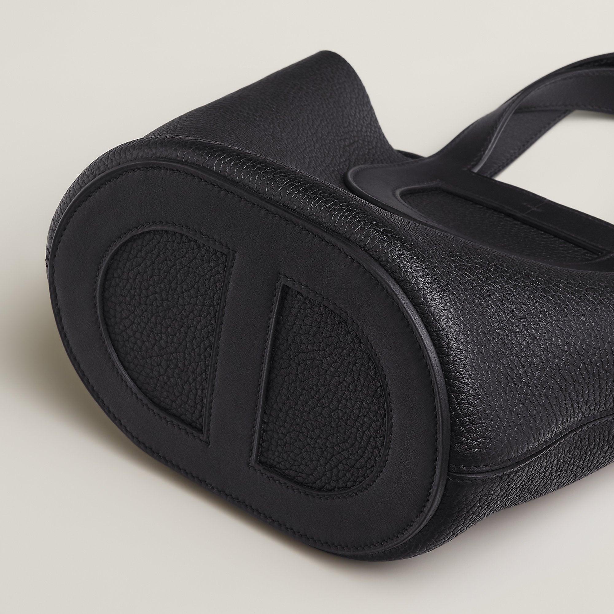 Hermes In The Loop 18 Bag Caban