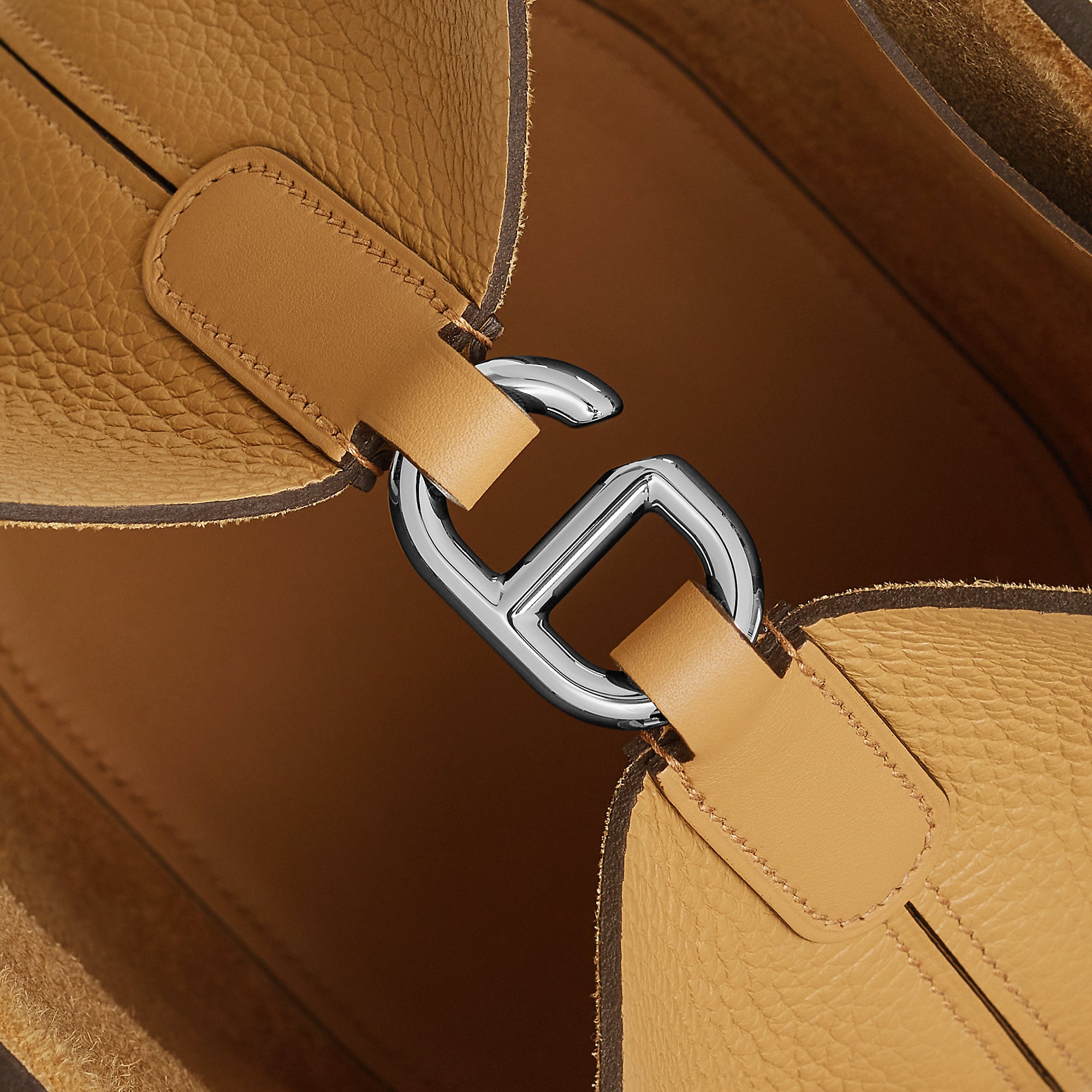 Hermes In The Loop 18 Bag Biscuit
