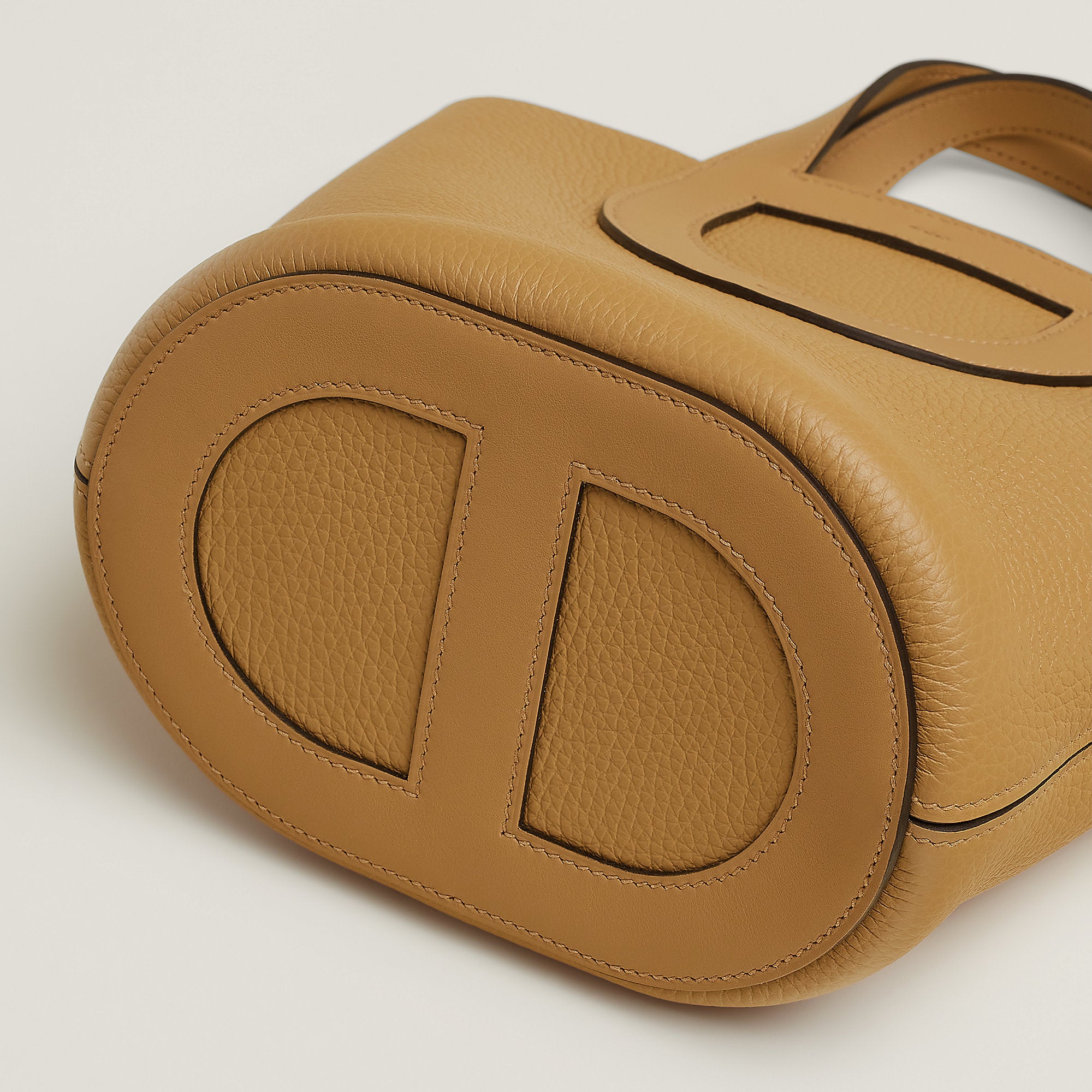 Hermes In The Loop 18 Bag Biscuit