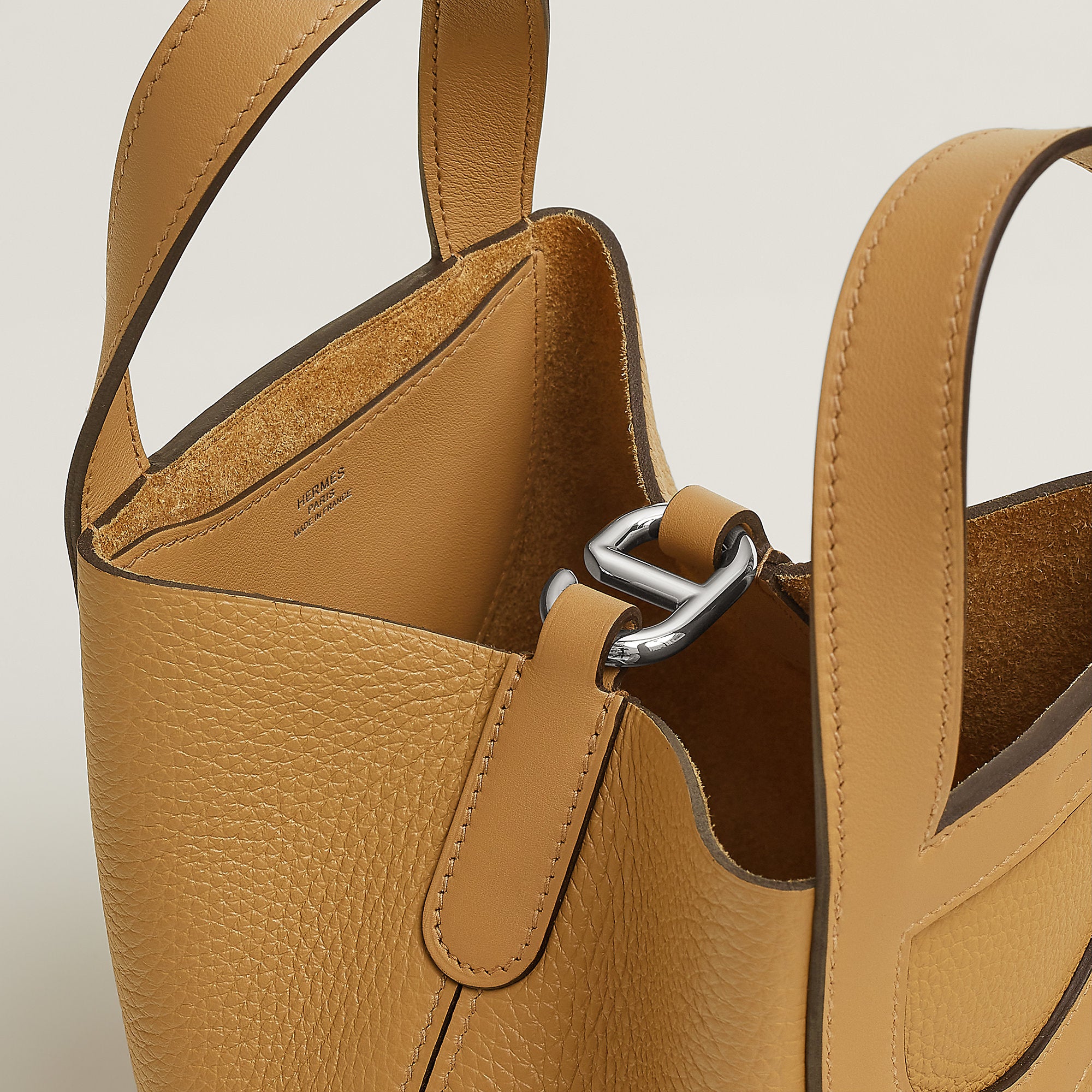Hermes In The Loop 18 Bag Biscuit