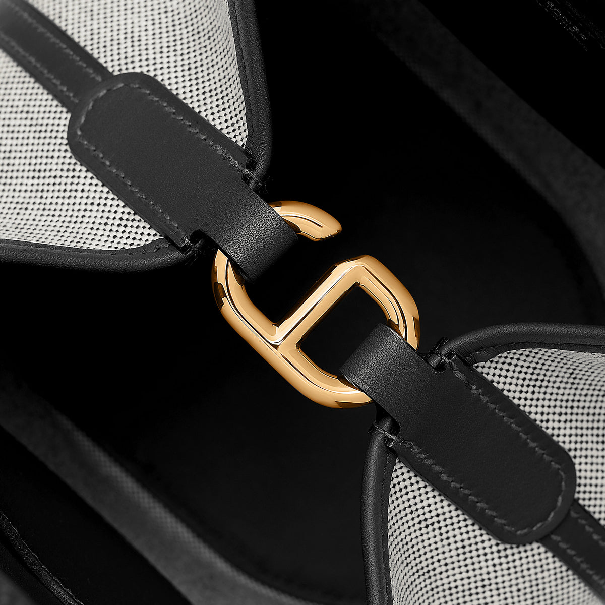 Hermes In The Loop 18 Bag Cru