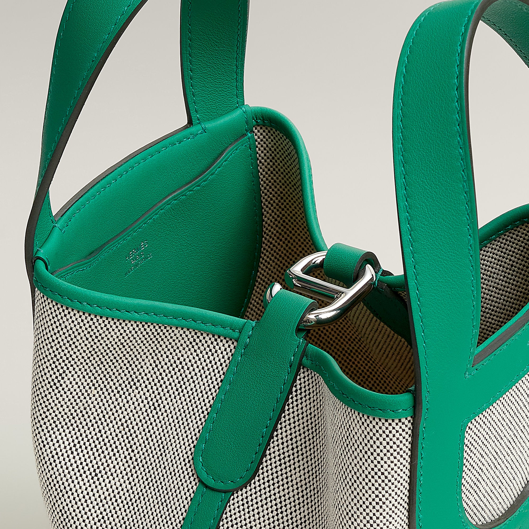 Hermes In The Loop 18 Bag Cru