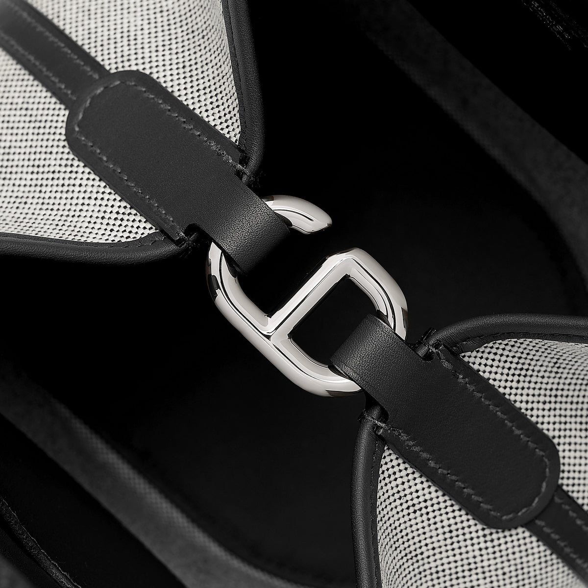 Hermes Herms In The Loop 18 Bag Noir
