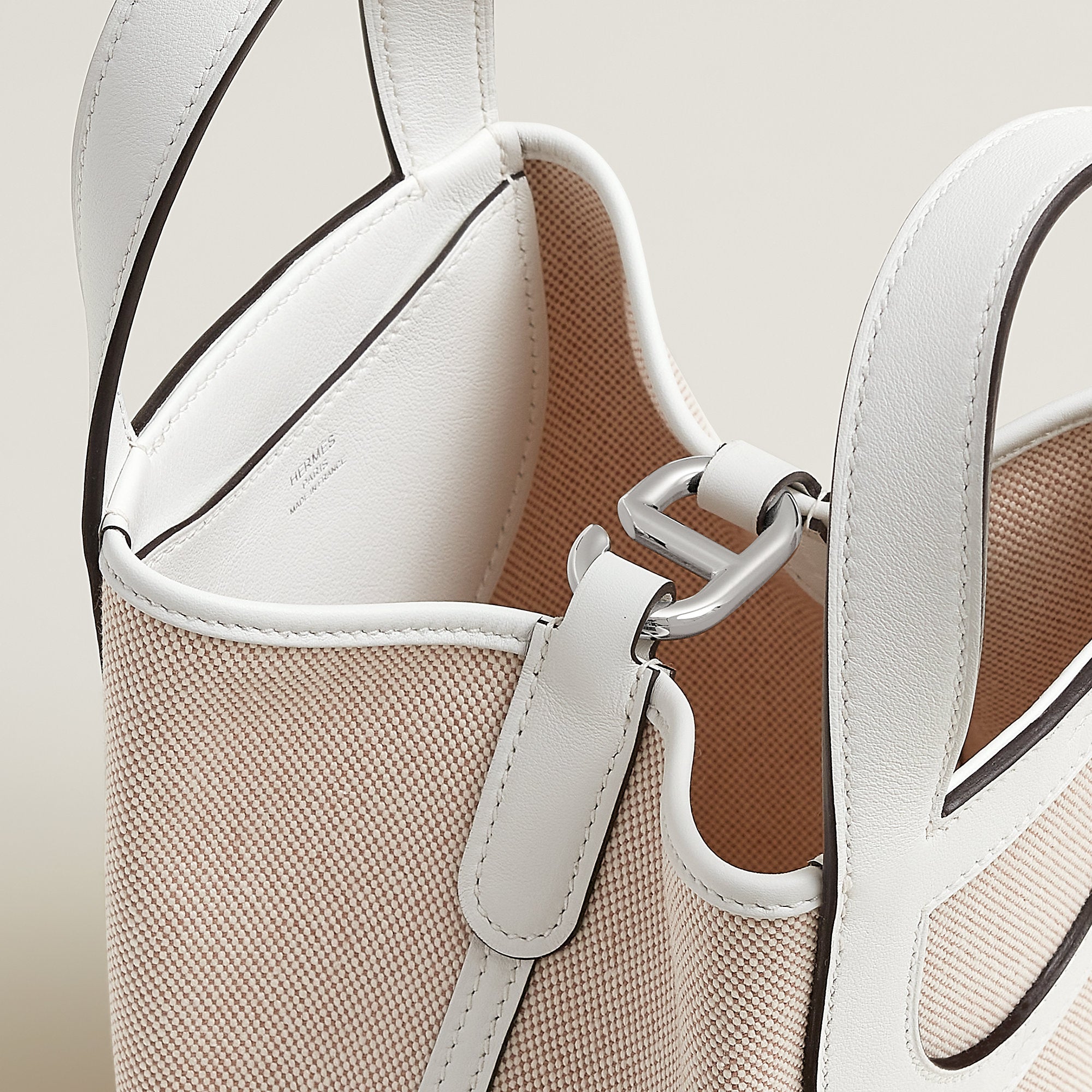 Hermes In The Loop 18 Bag Cru