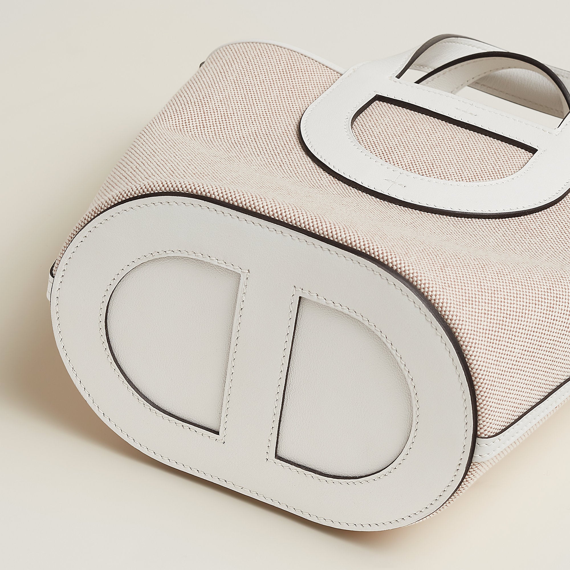 Hermes In The Loop 18 Bag Cru