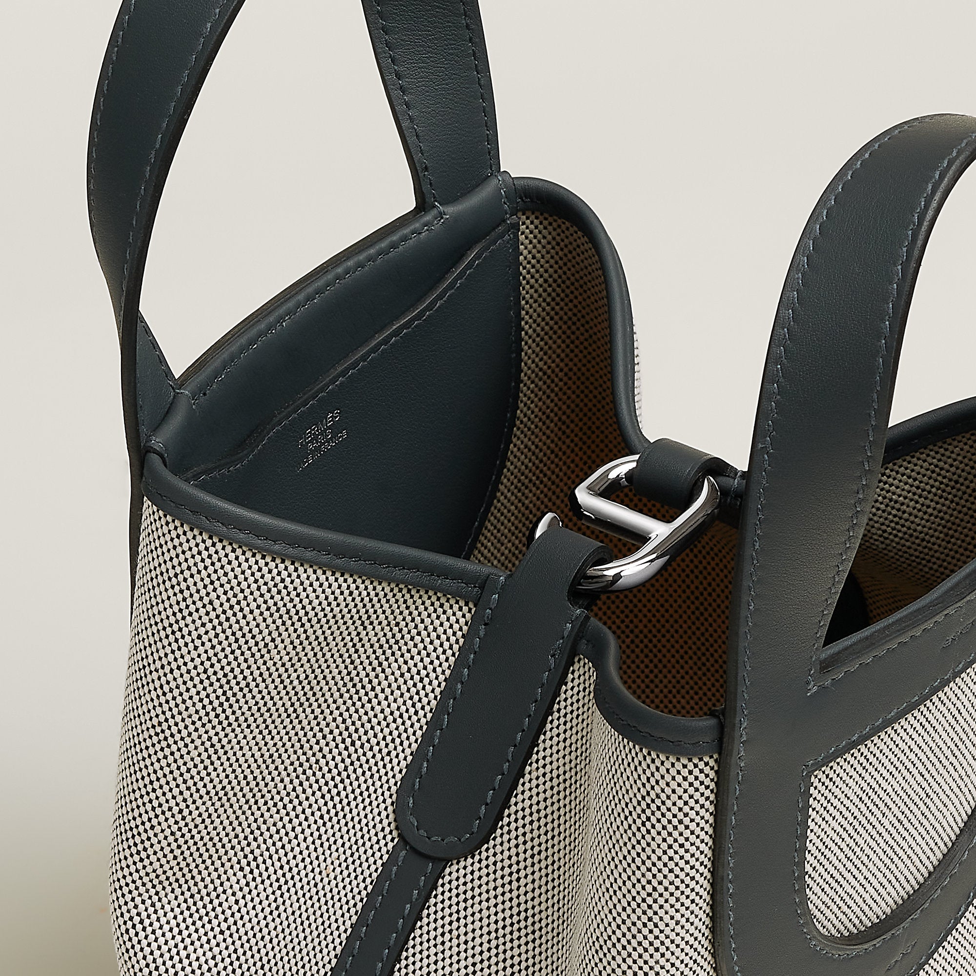 Hermes Herms In The Loop 18 Bag Noir