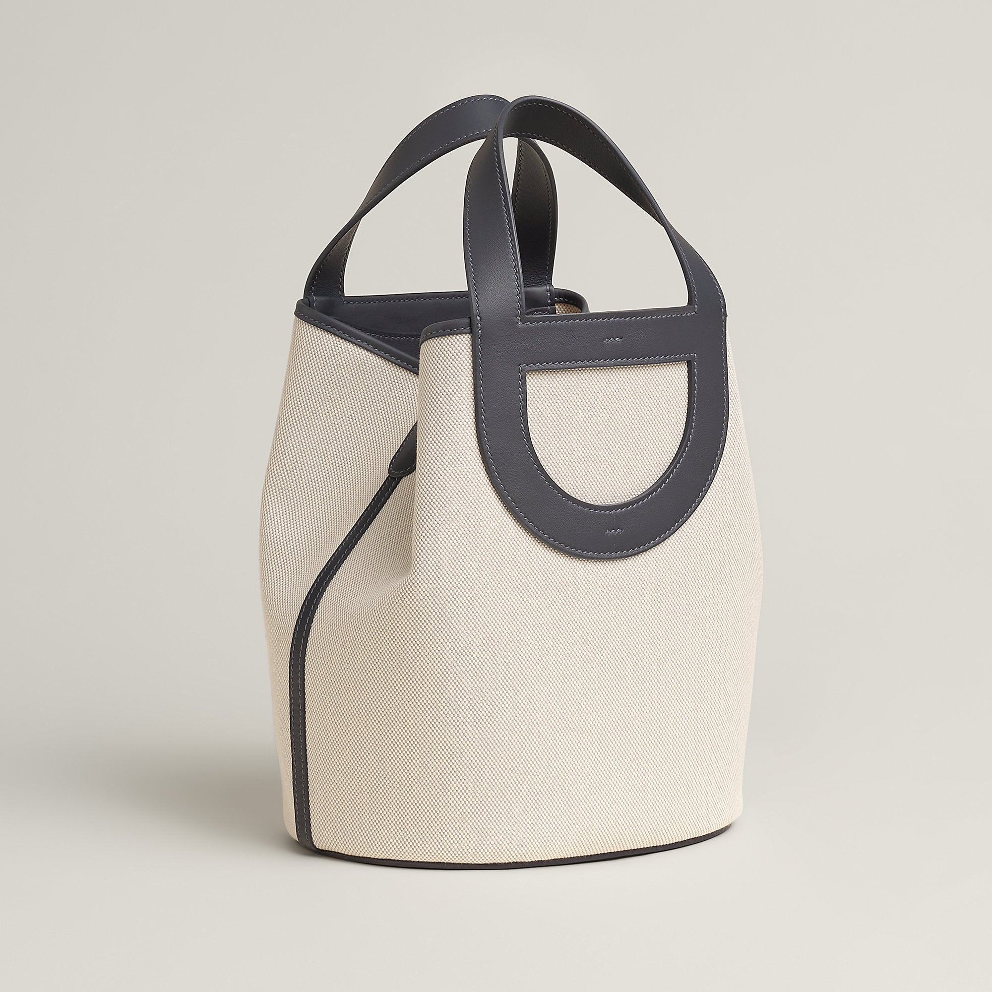 Hermes In The Loop 23 Bag Cru