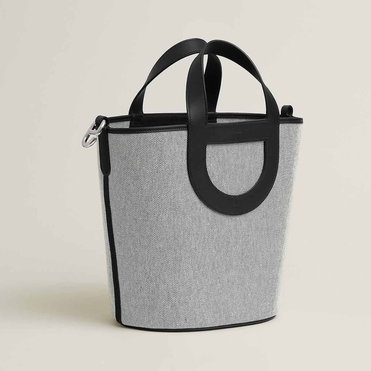 Hermes In The Loop 23 Bag Cru