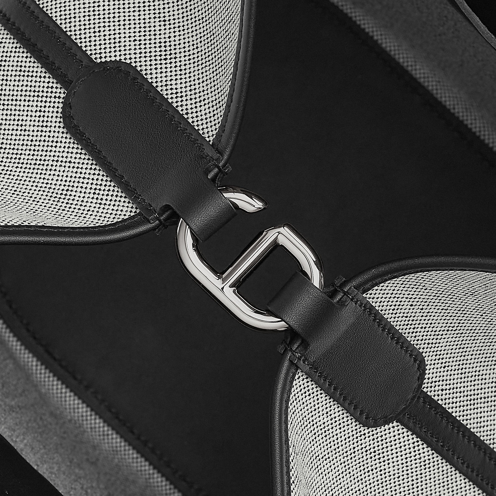 Hermes Herms In The Loop 23 Bag Cru