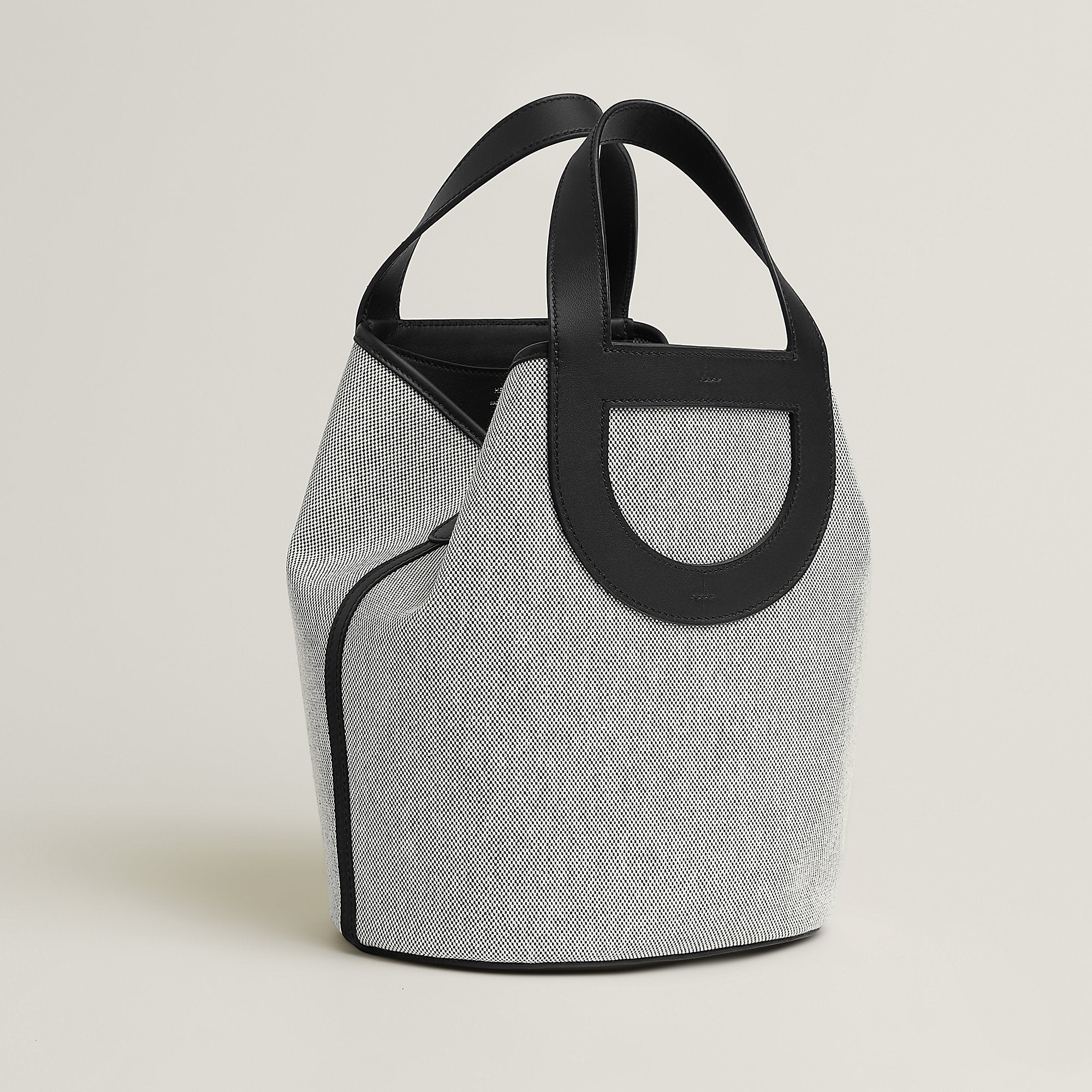Hermes In The Loop 23 Bag Cru