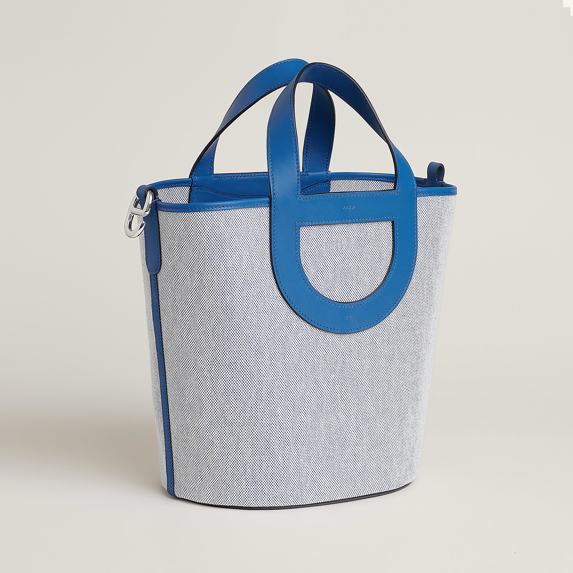 Hermes In The Loop 23 Bag Cru