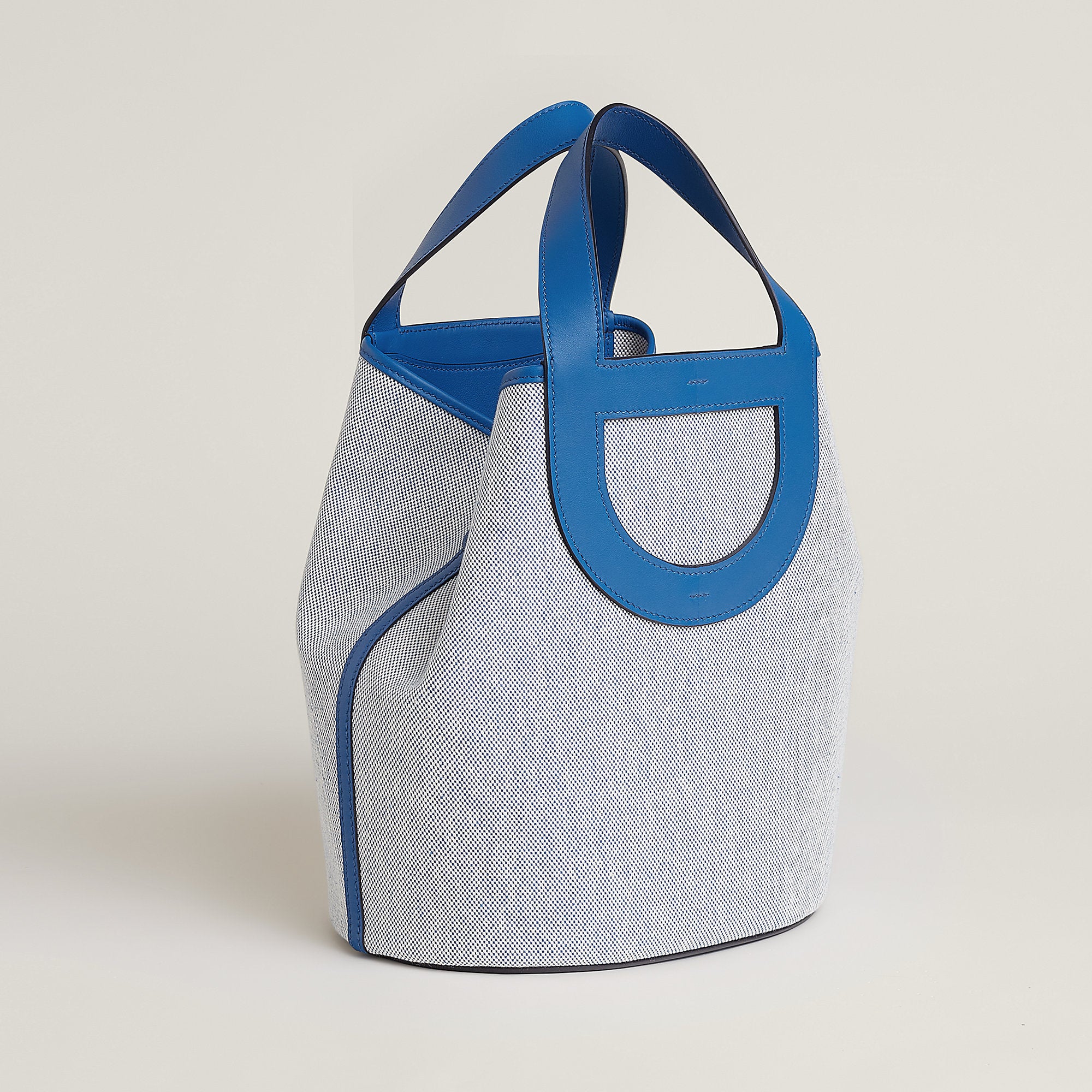 Hermes In The Loop 23 Bag Cru
