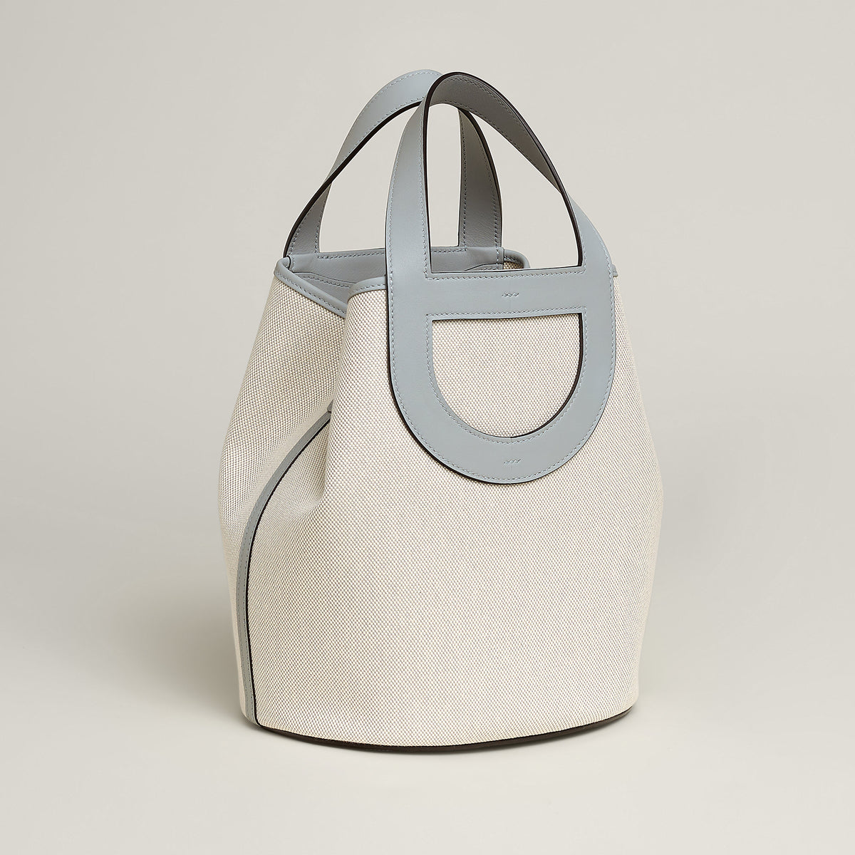 Hermes In The Loop 23 Bag Cru
