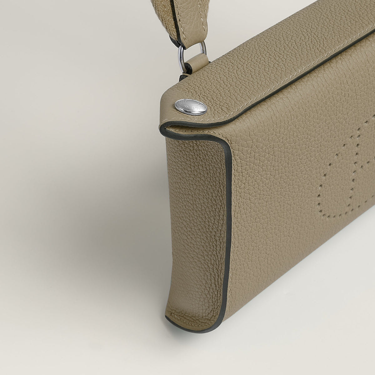 Hermes Videpoches Bag Beige Marfa