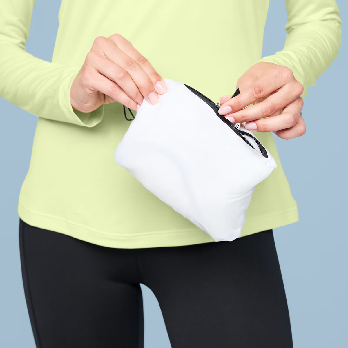 On Weather Vest White | Black (Women'S)
