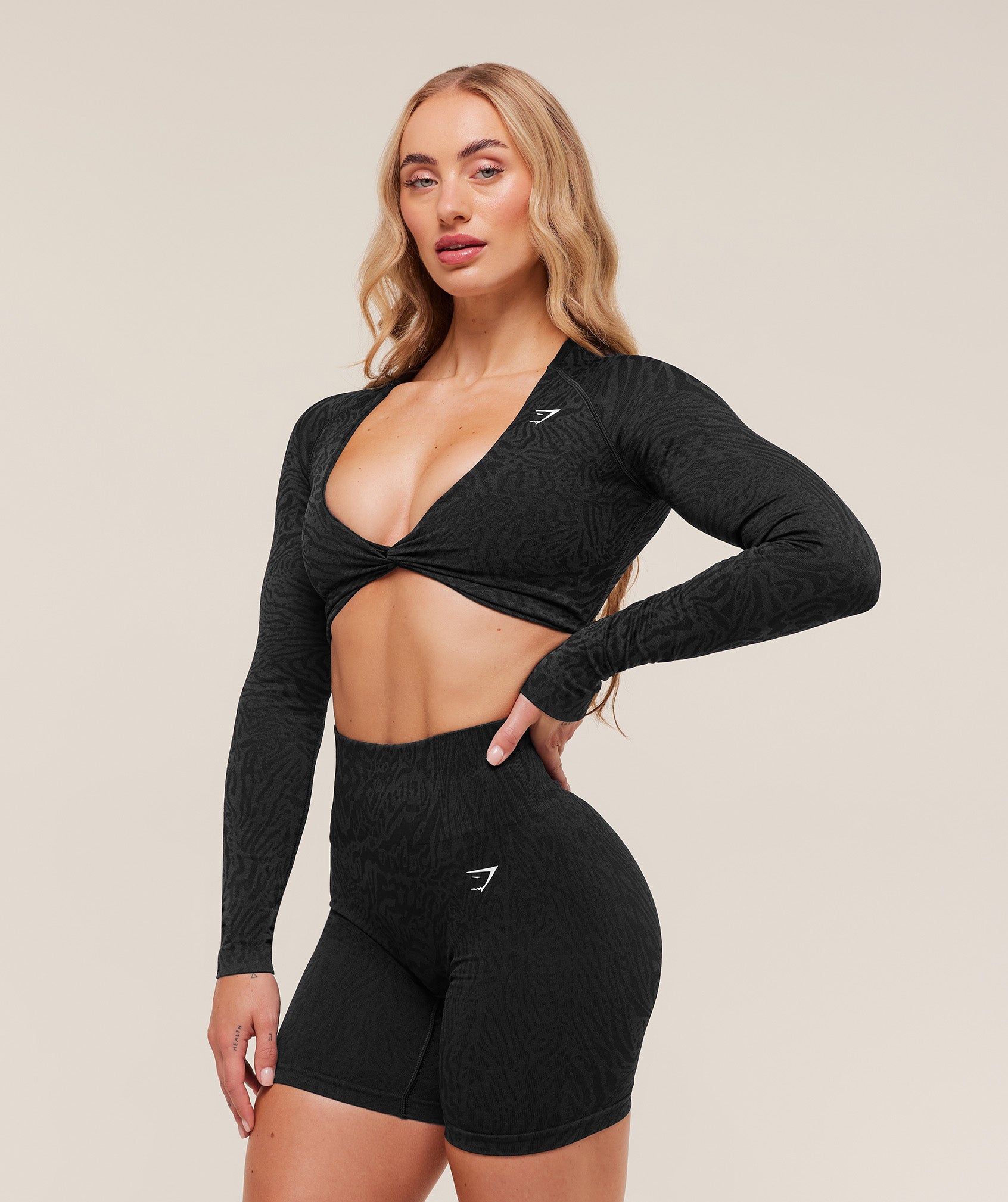 Women's Gymshark Adapt Animal Long Sleeve Crop Top Black
