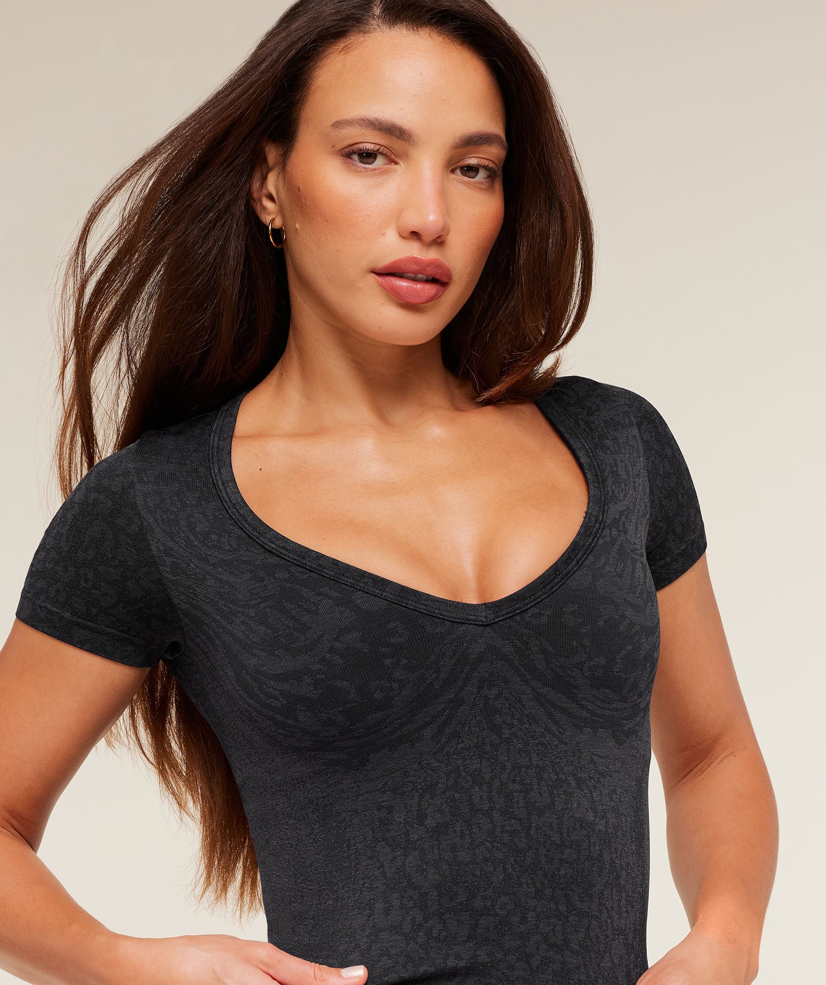 Women's Gymshark Adapt Animal X Whitney Short Sleeve Top Black