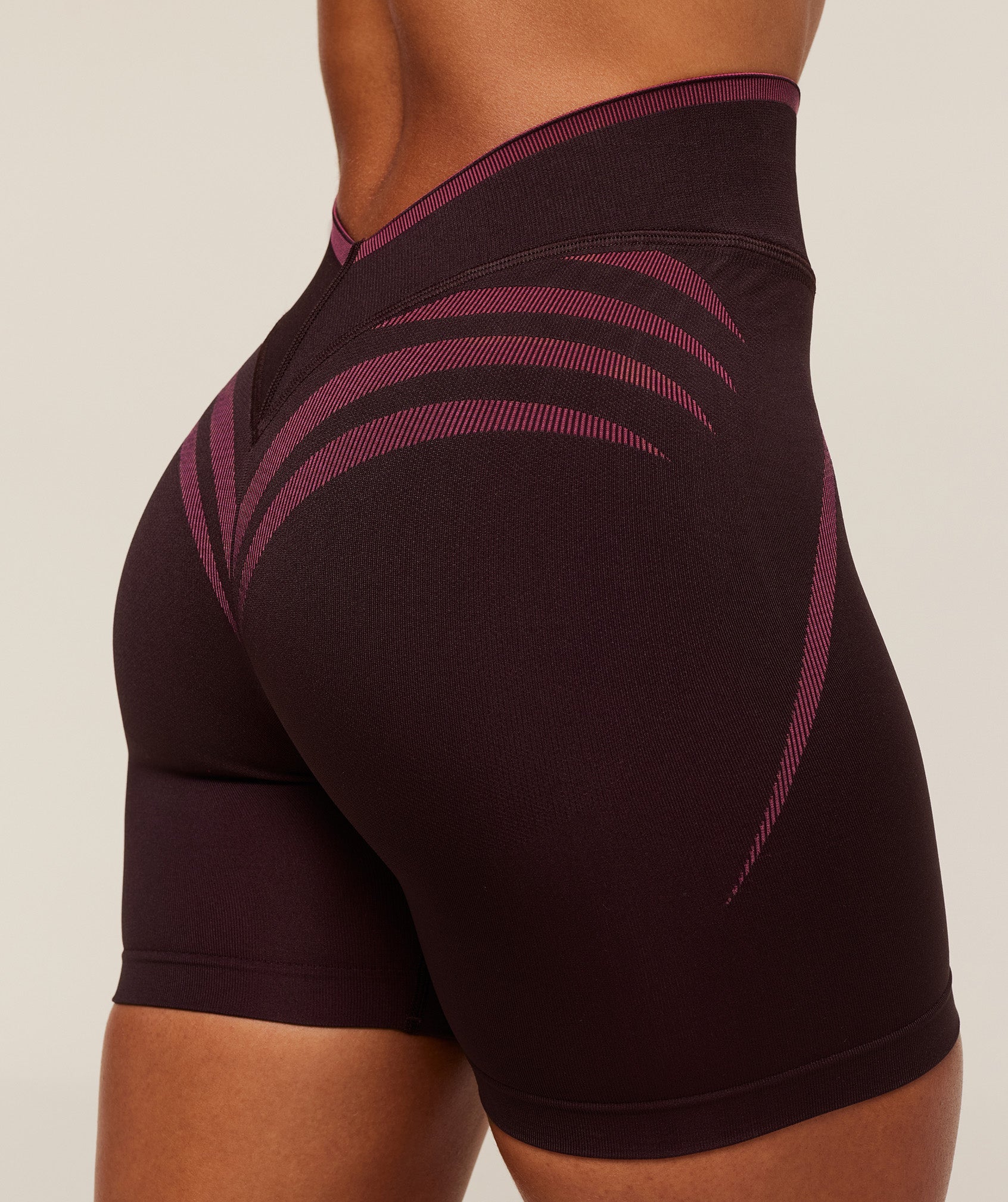 Women's Gymshark Apex Lift Seamless Short Cherry Purple