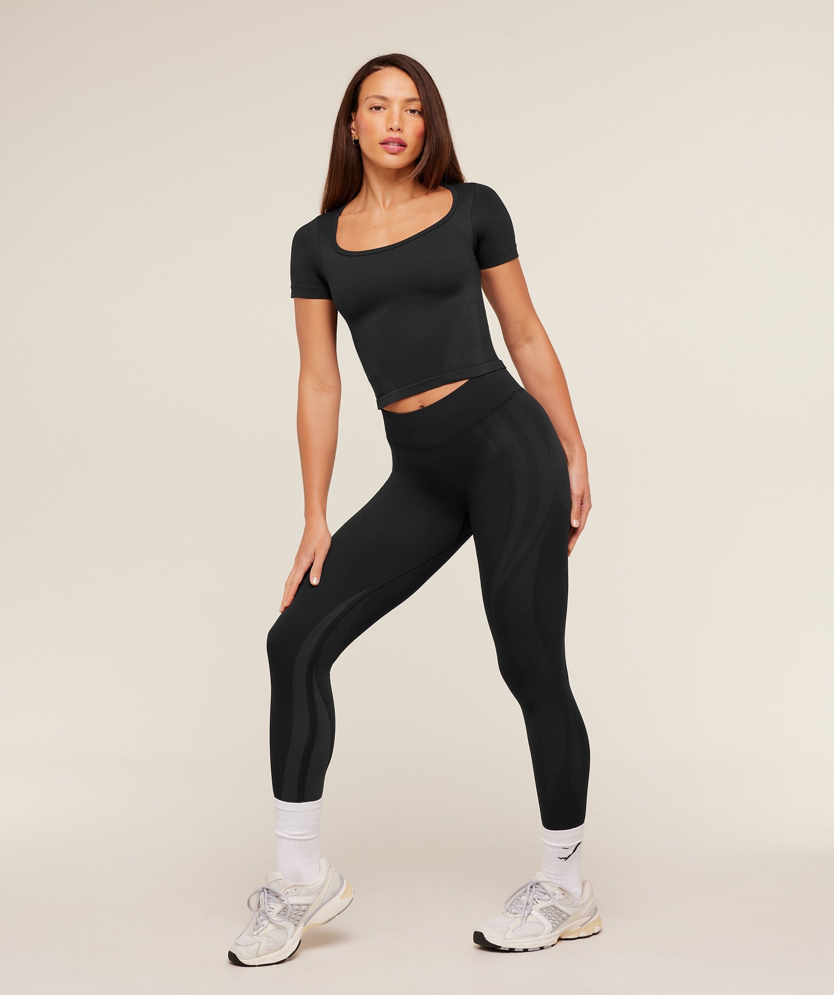 Women's Gymshark Weekend Seamless Short Sleeve Top Gs Black