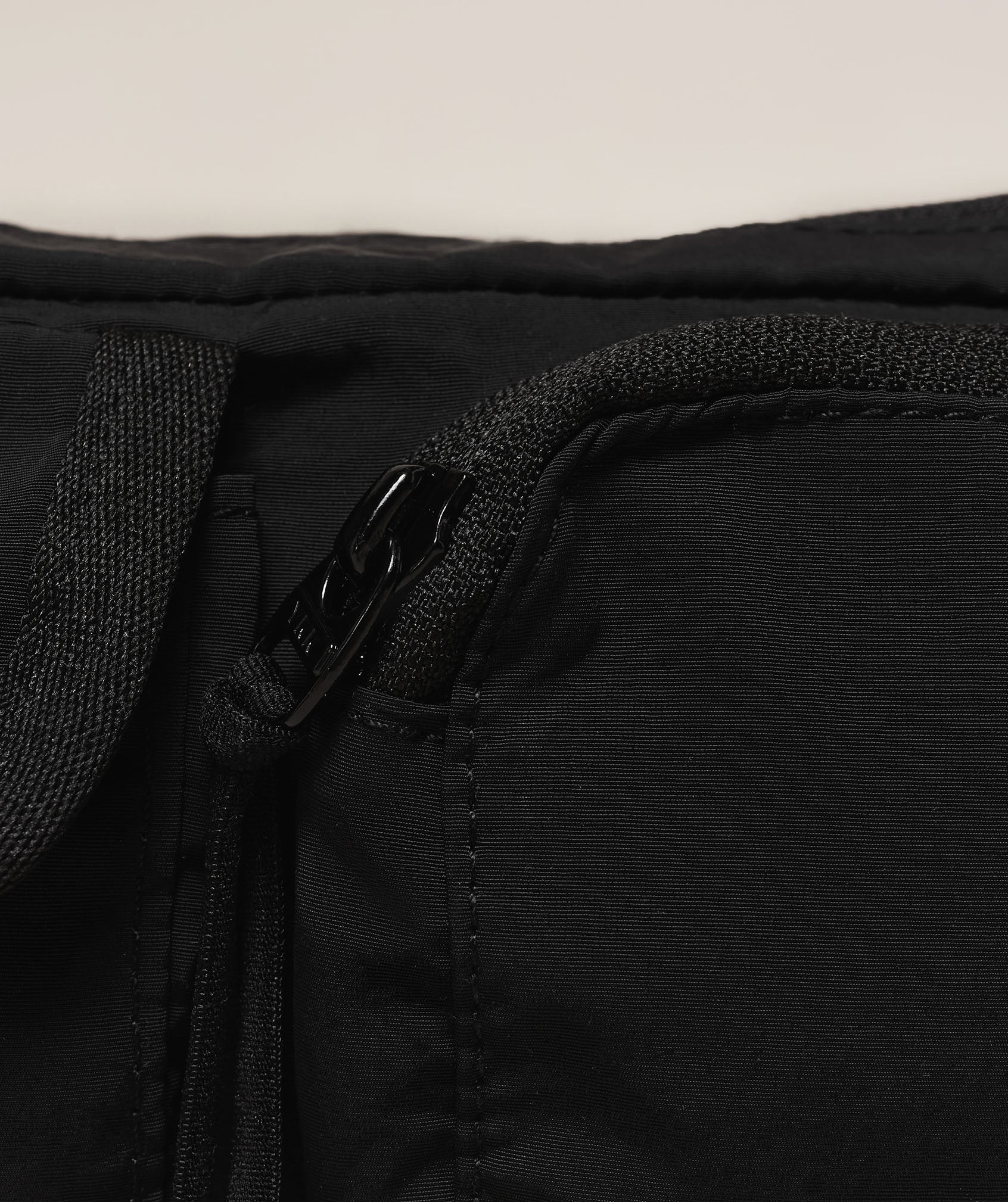Gymshark Pleat Sling Bag Black