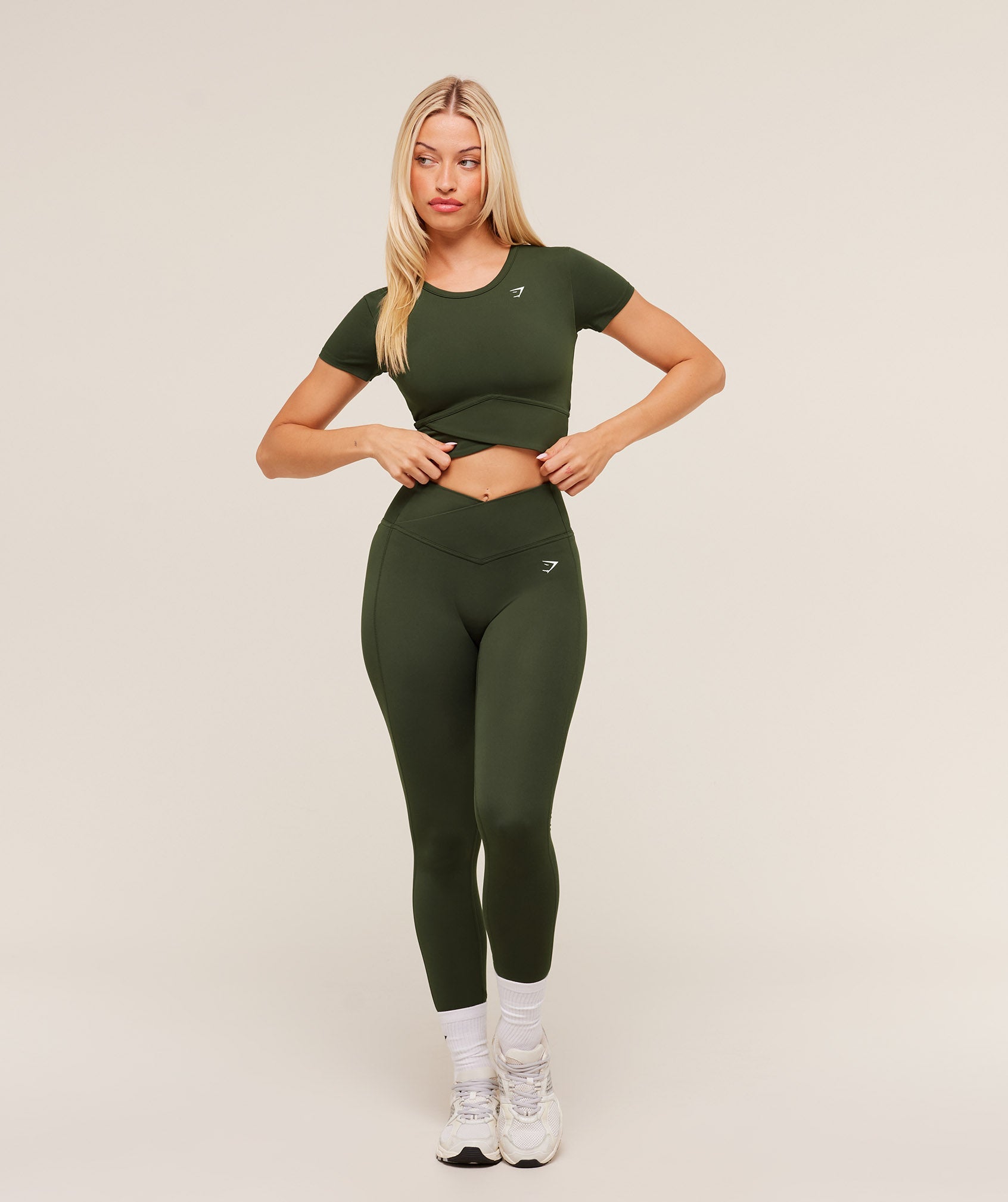 Women's Gymshark Crossover Midi Top With Shelf Winter Olive
