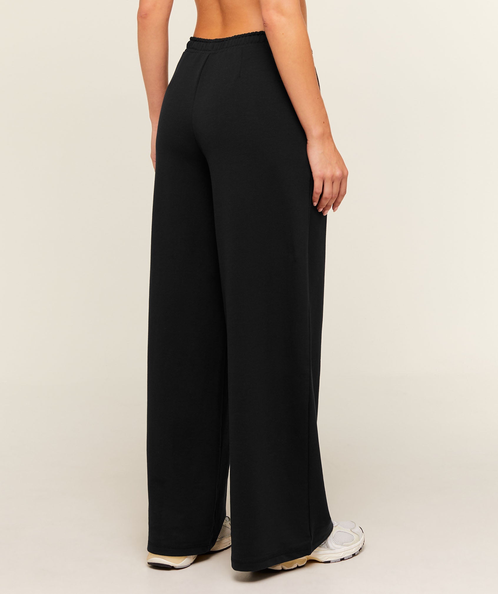Women's Gymshark Lightweight Wide Leg Pants Regular Black