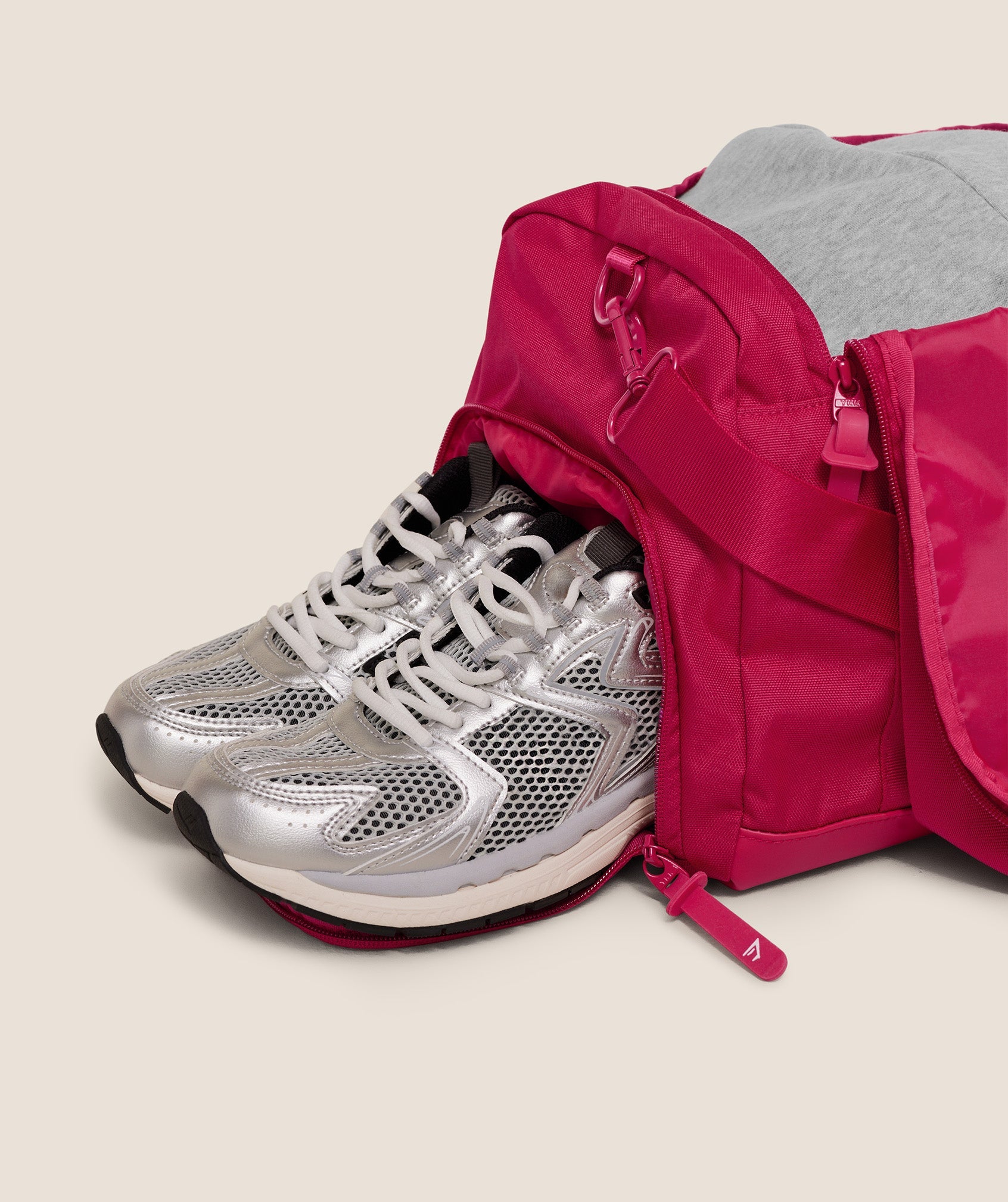 Women's Gymshark Everyday Holdall Small Build Pink