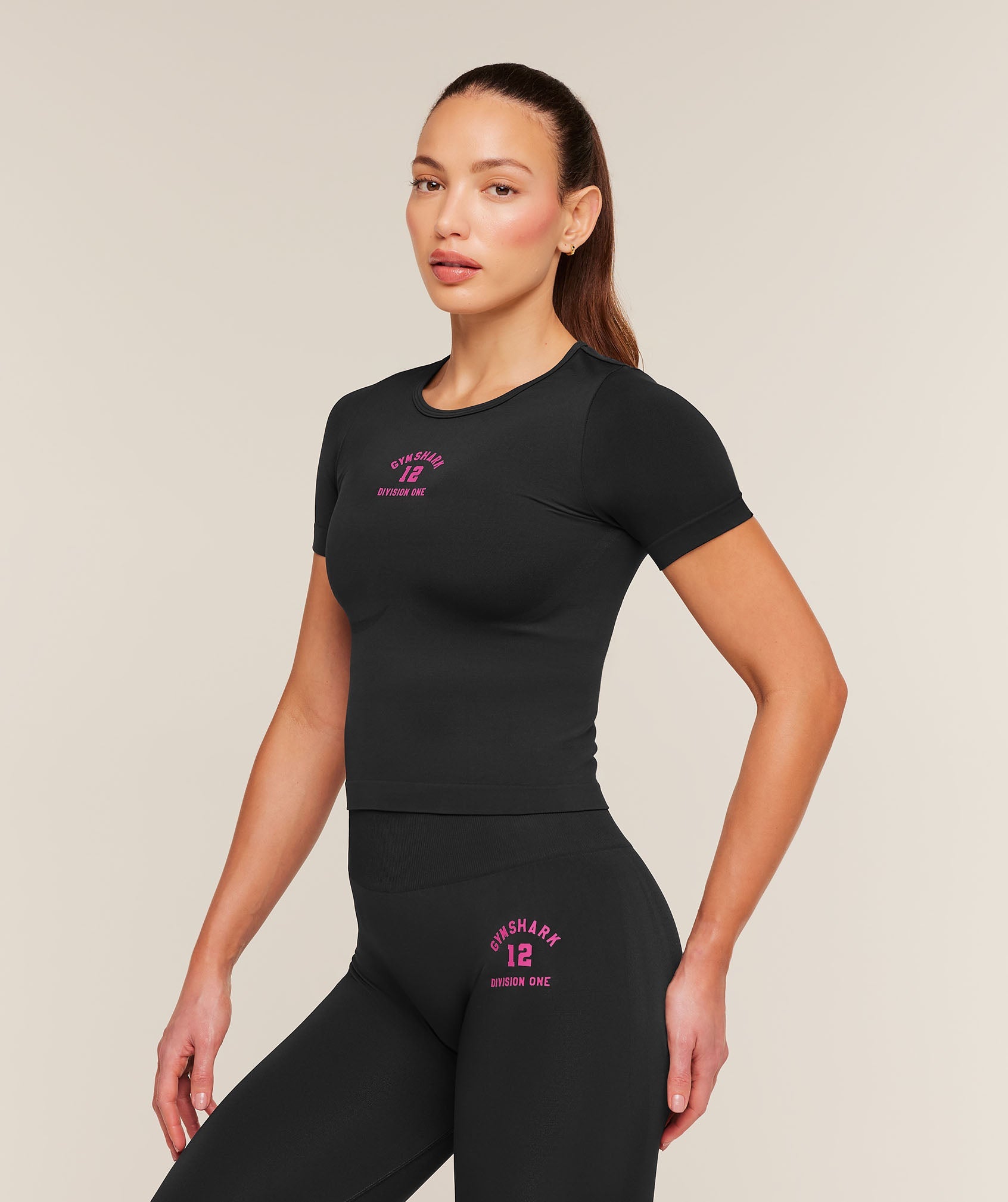 Women's Gymshark Everyday Seamless Graphic Short Sleeve Top Black