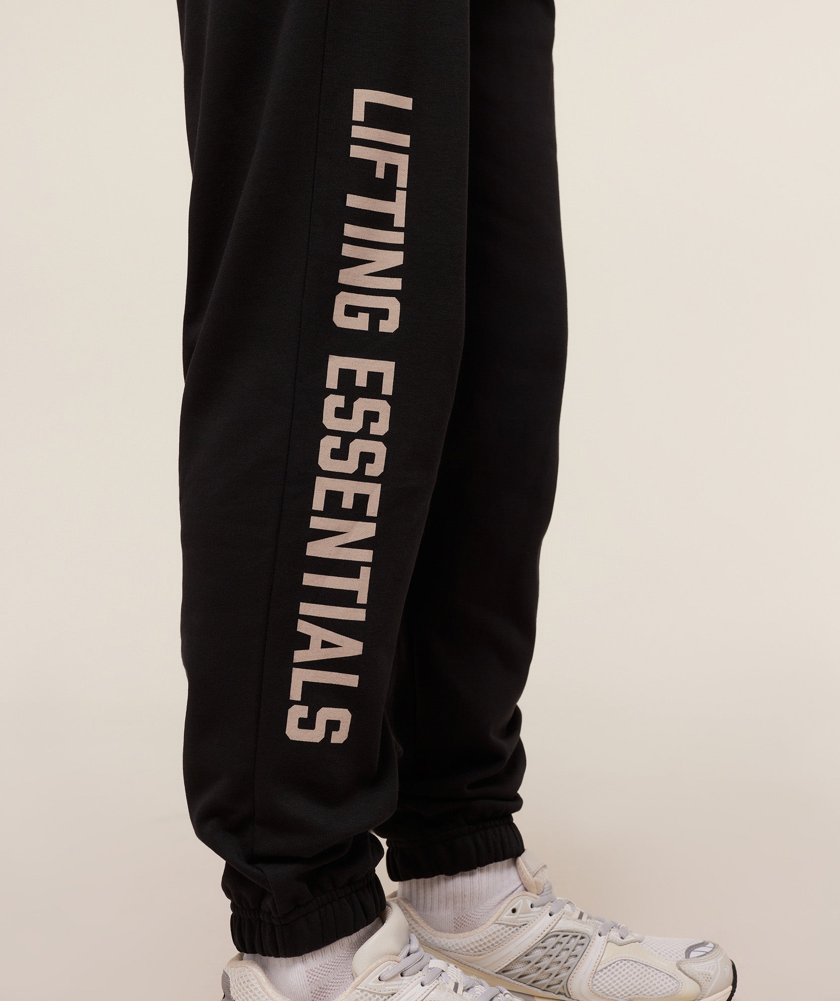 Women's Gymshark Lifting Essentials Joggers Black