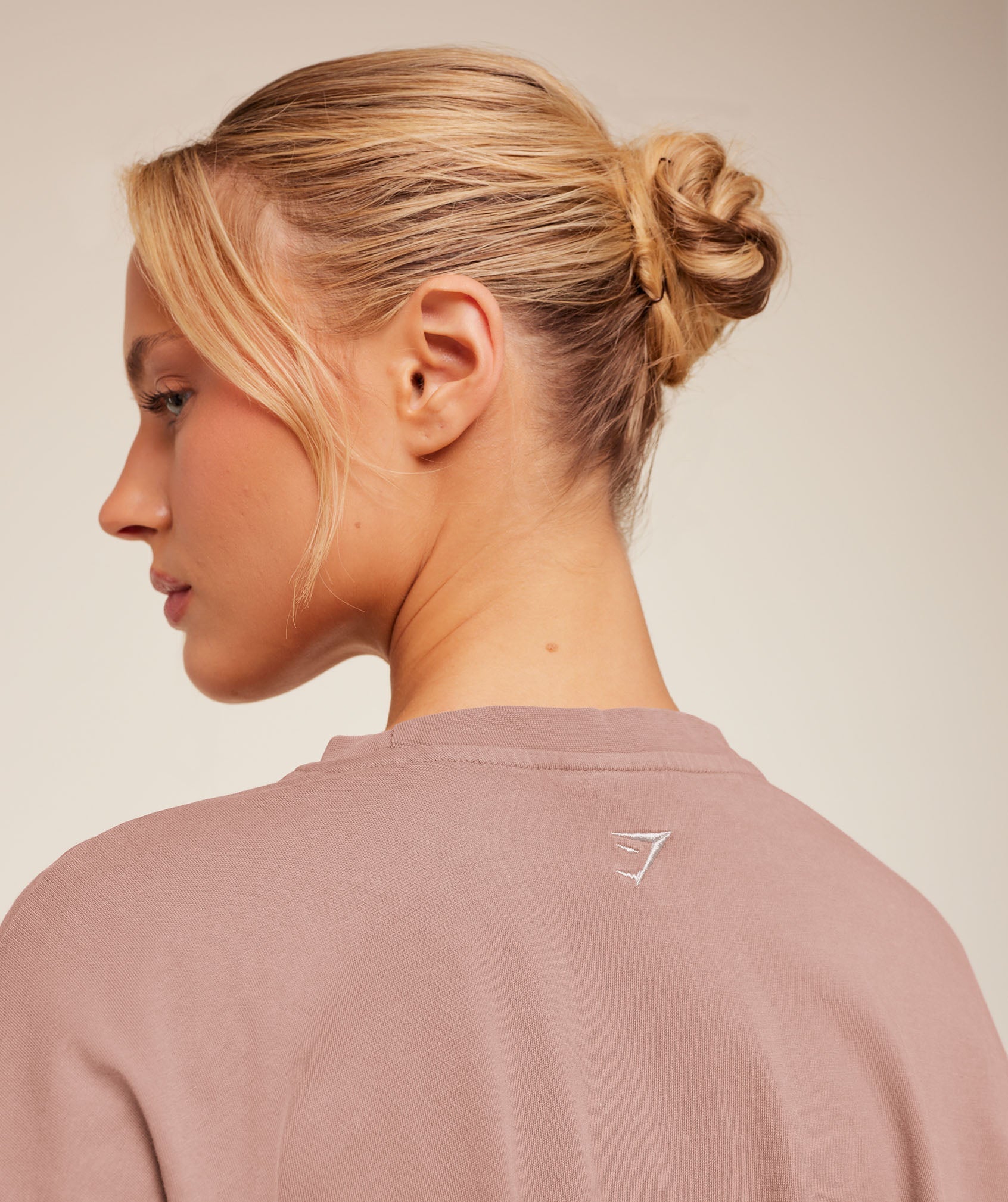 Women's Gymshark Chainstitch Graphic Short Sleeve T-Shirt Chestnut Pink