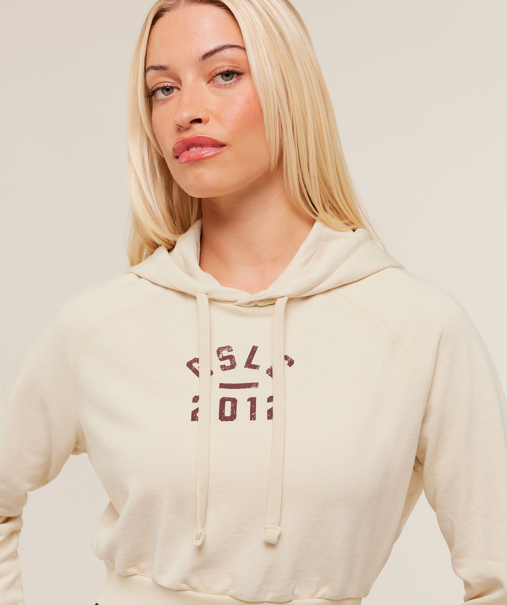 Women's Gymshark Lifting Club 2012 Graphic Cropped Hoodie Stone Beige