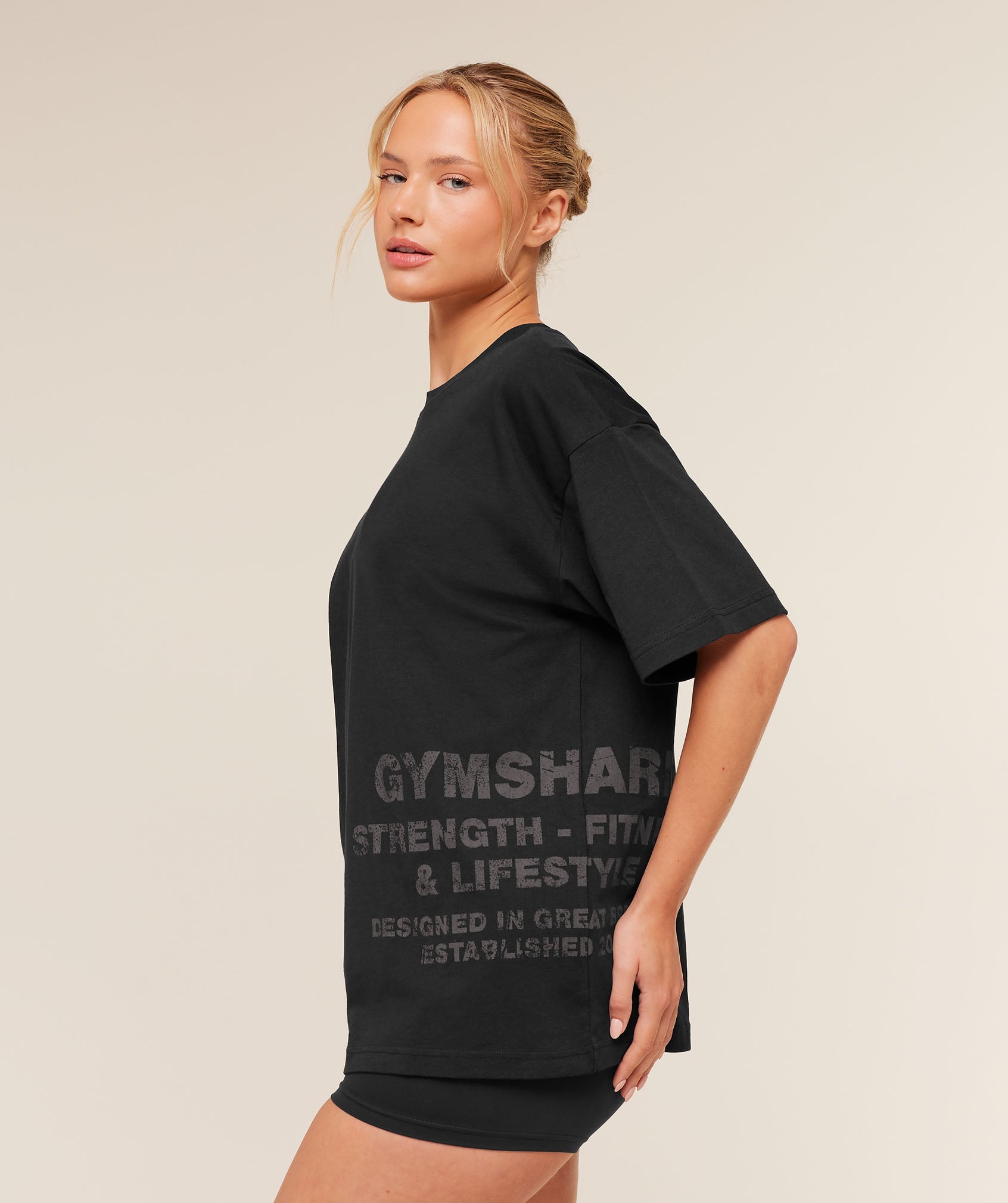 Women's Gymshark Stacked Graphic Short Sleeve T-Shirt Black