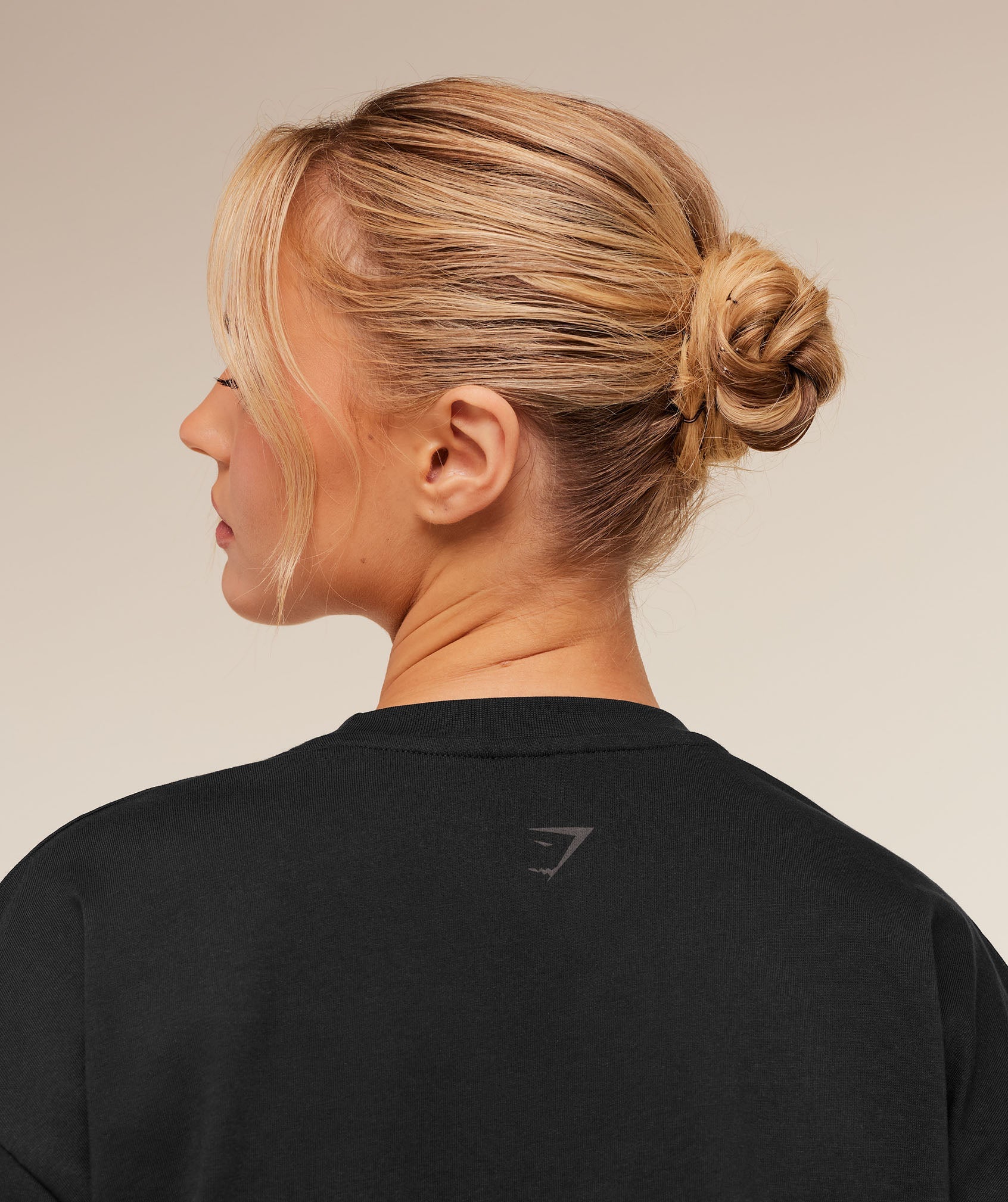 Women's Gymshark Stacked Graphic Short Sleeve T-Shirt Black