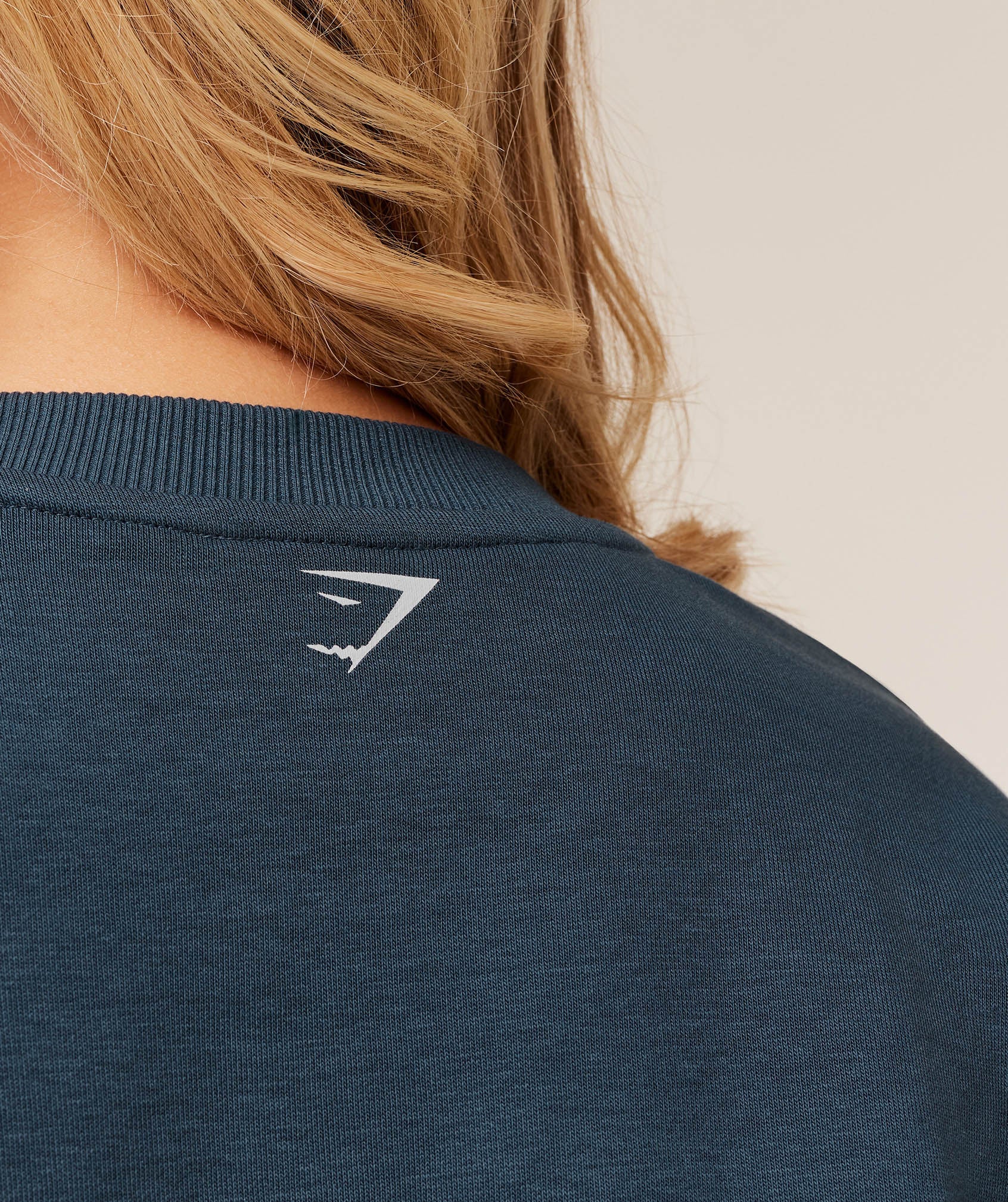 Women's Gymshark Worn Crest Graphic Sweatshirt Gs Stealth Blue