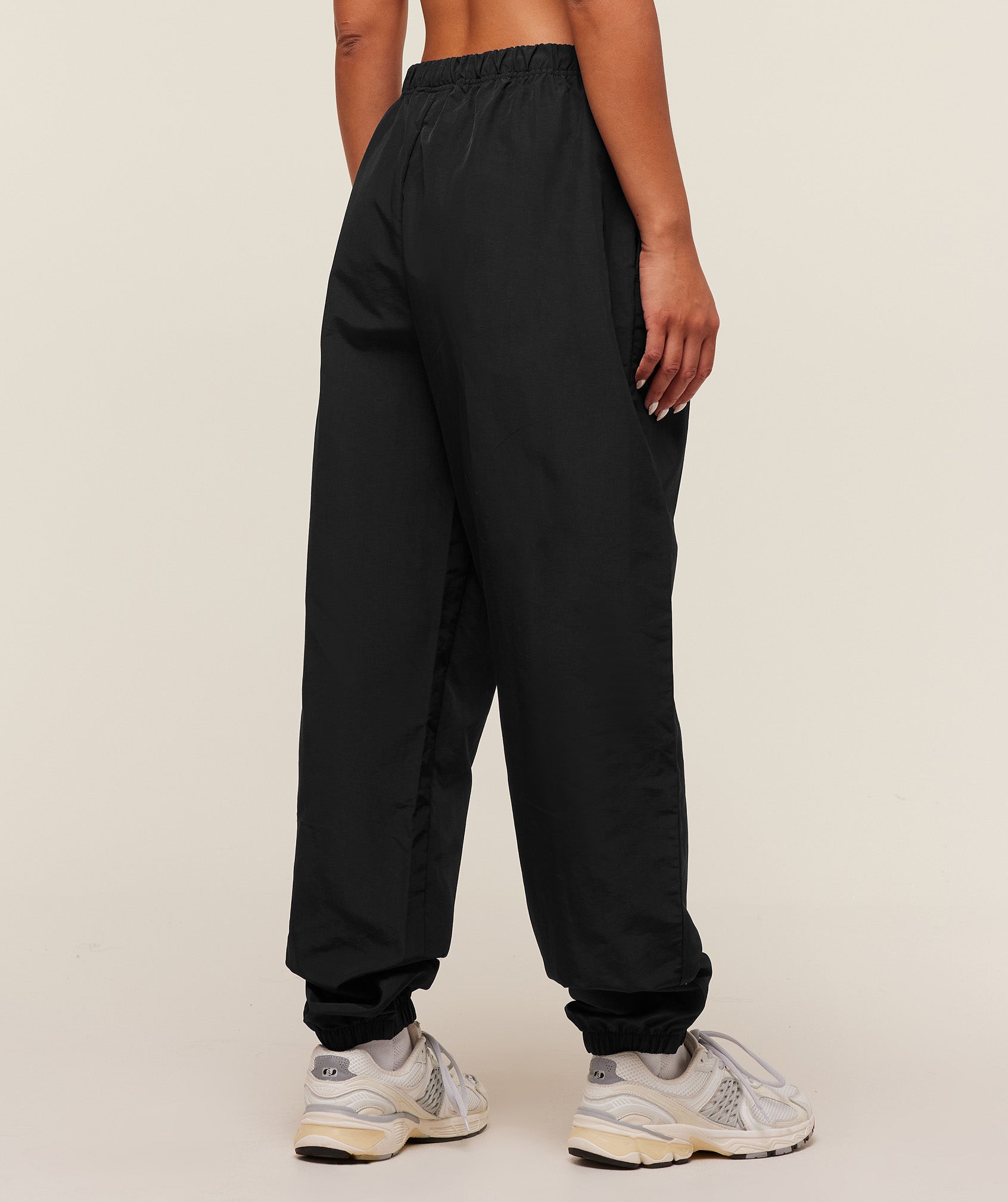 Women's Gymshark Woven Track Pant Black